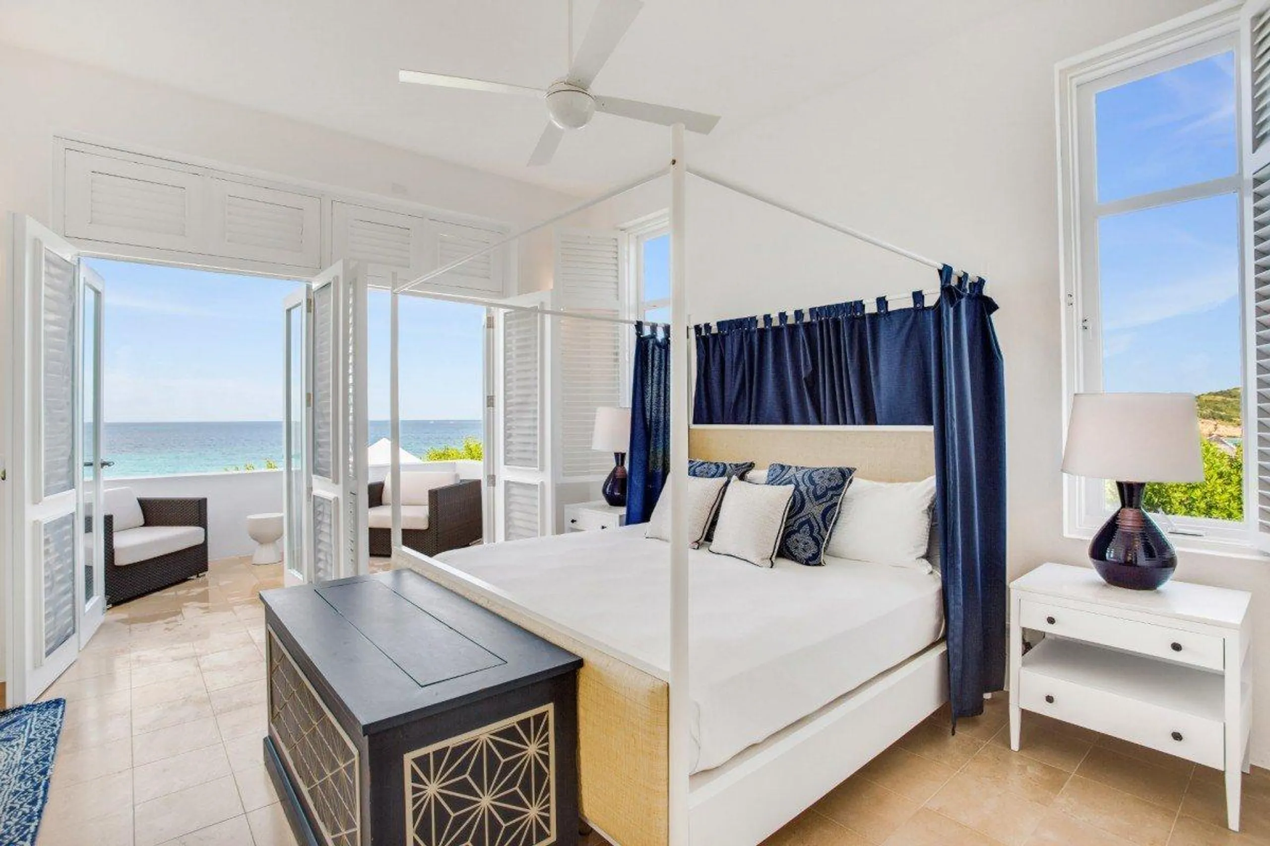 Opulent Long Bay Villa with Infinity Pool — photograph 11