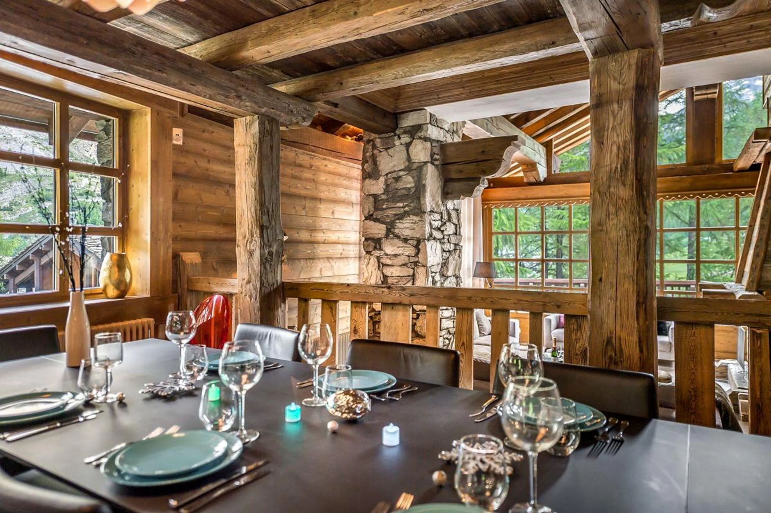 Charming Chalet in Val d’Isere with Stunning Mountain Views — photograph 4