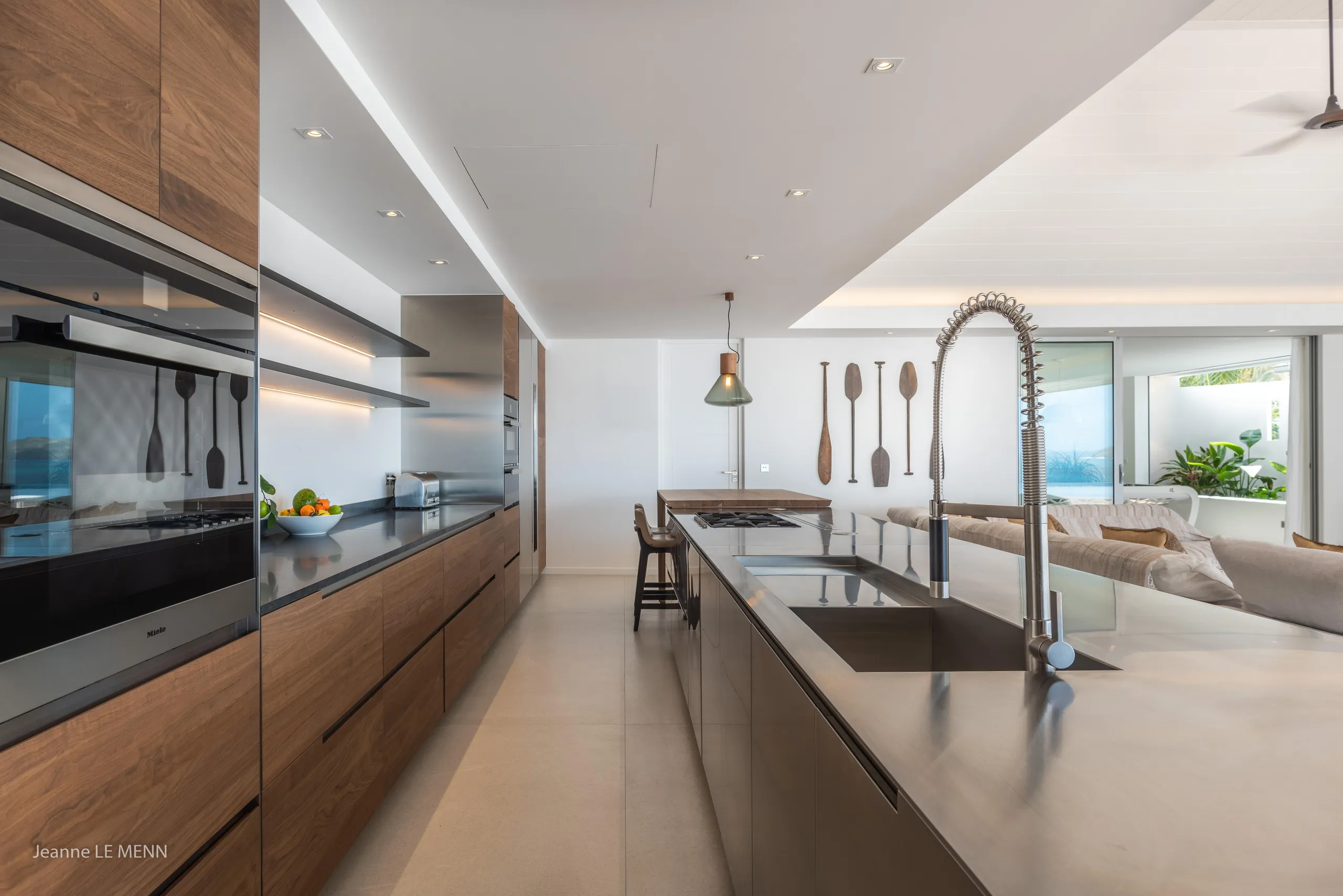Spectacular Oceanview Villa with Infinity Pool and Jacuzzi — photograph 8