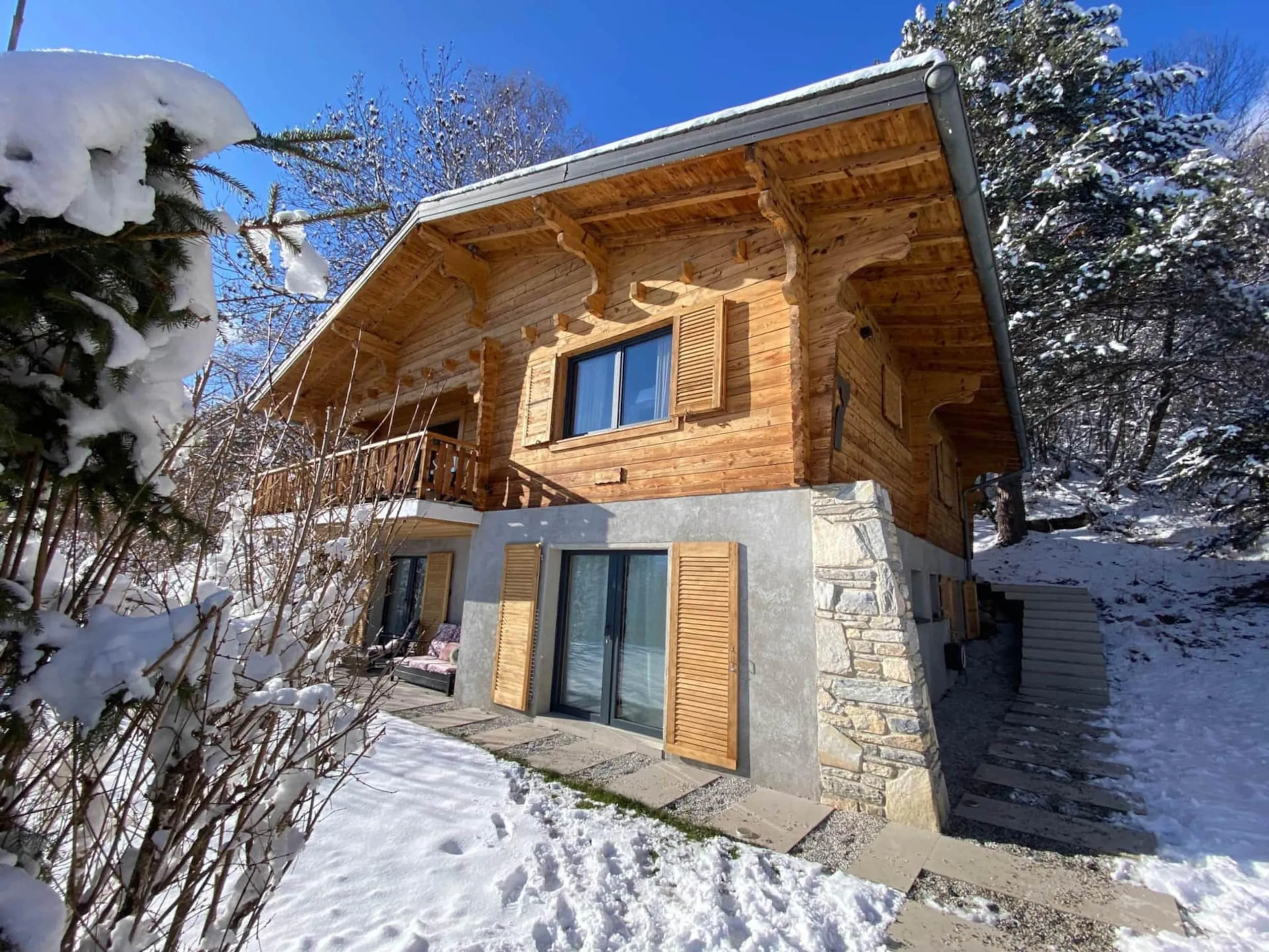 Crans Montana Luxury Chalet with Spa and Sauna — photograph 6
