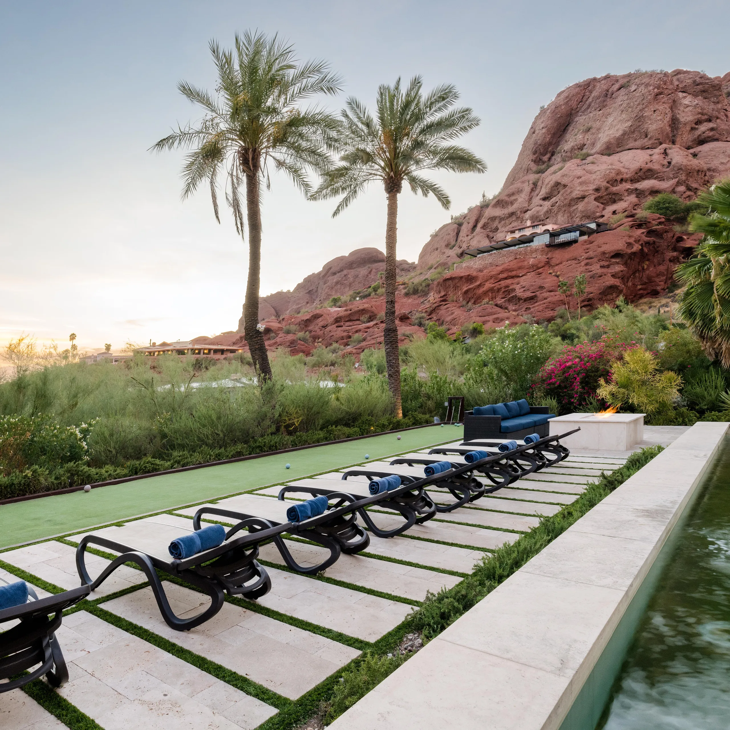 Elegant 5,500 Sq. Ft. Phoenix Villa with Private Heated Pool, and City Views — photograph 5