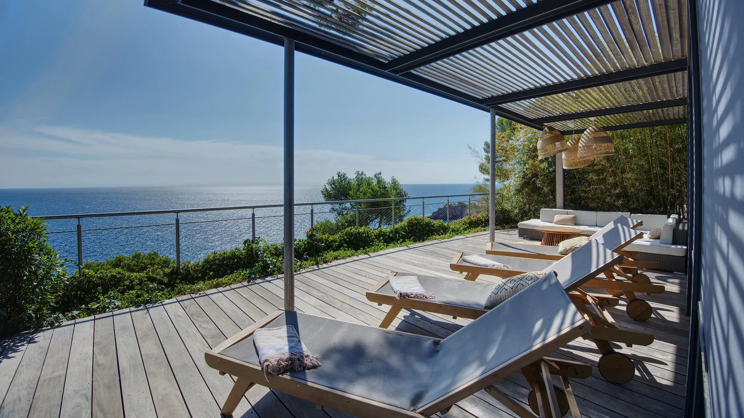 Refined Retreat with Poolside Serenity — photograph 5