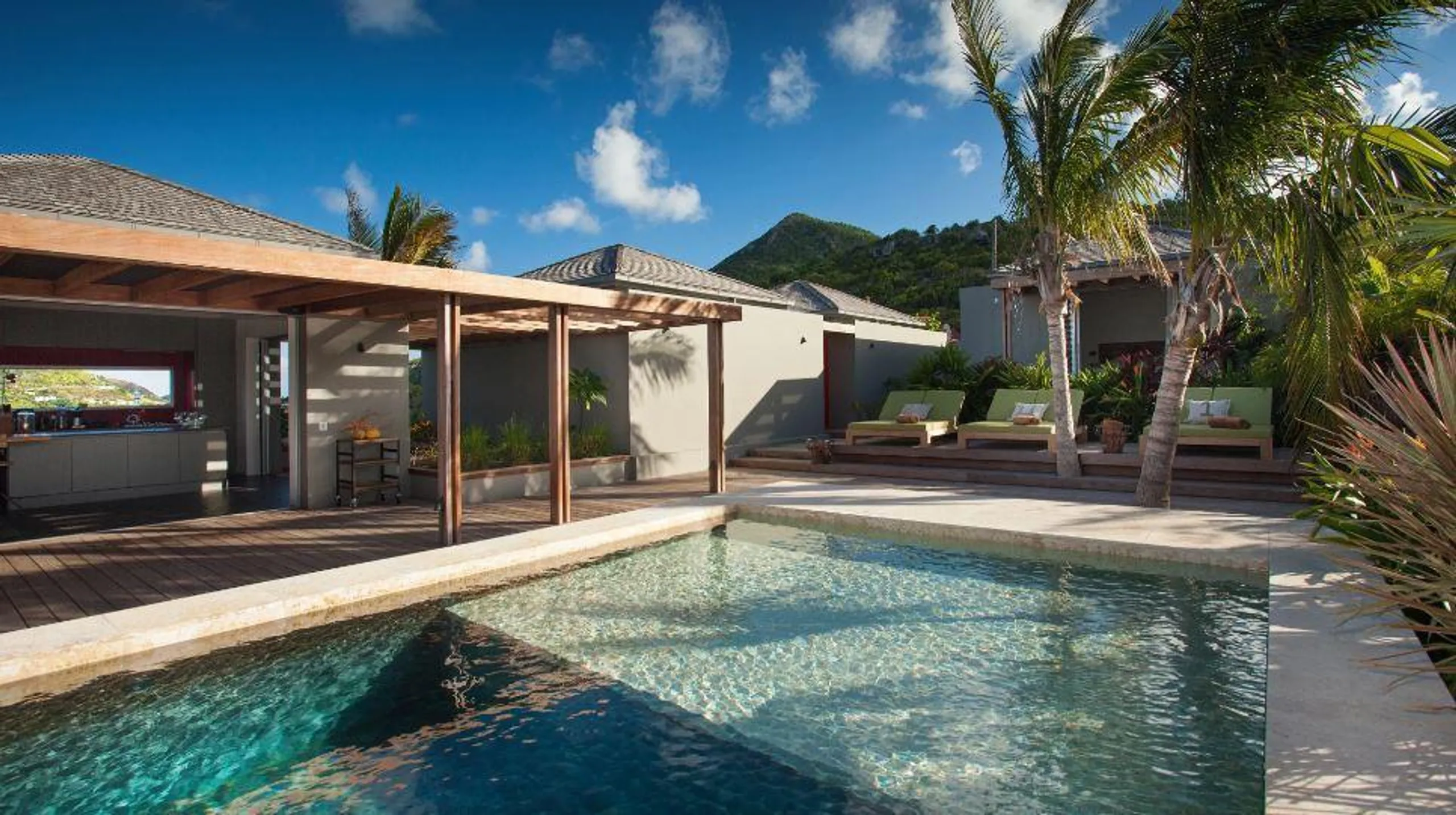 Tropical Villa with Private Pool Lagoon Views in Marigot, St-Barths — photograph 11