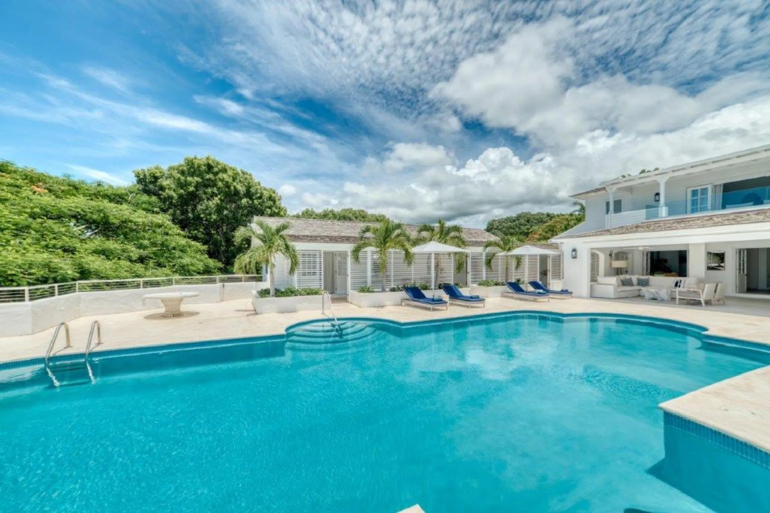 Luxury Barbados Ocean Vista with Private Pool and Ocean Views — photograph 2