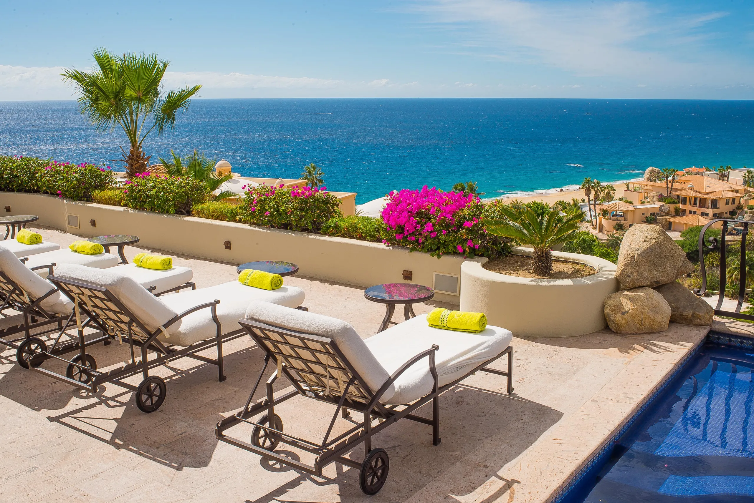 Stunning Cabo San Lucas Estate with Stunning Views — photograph 6