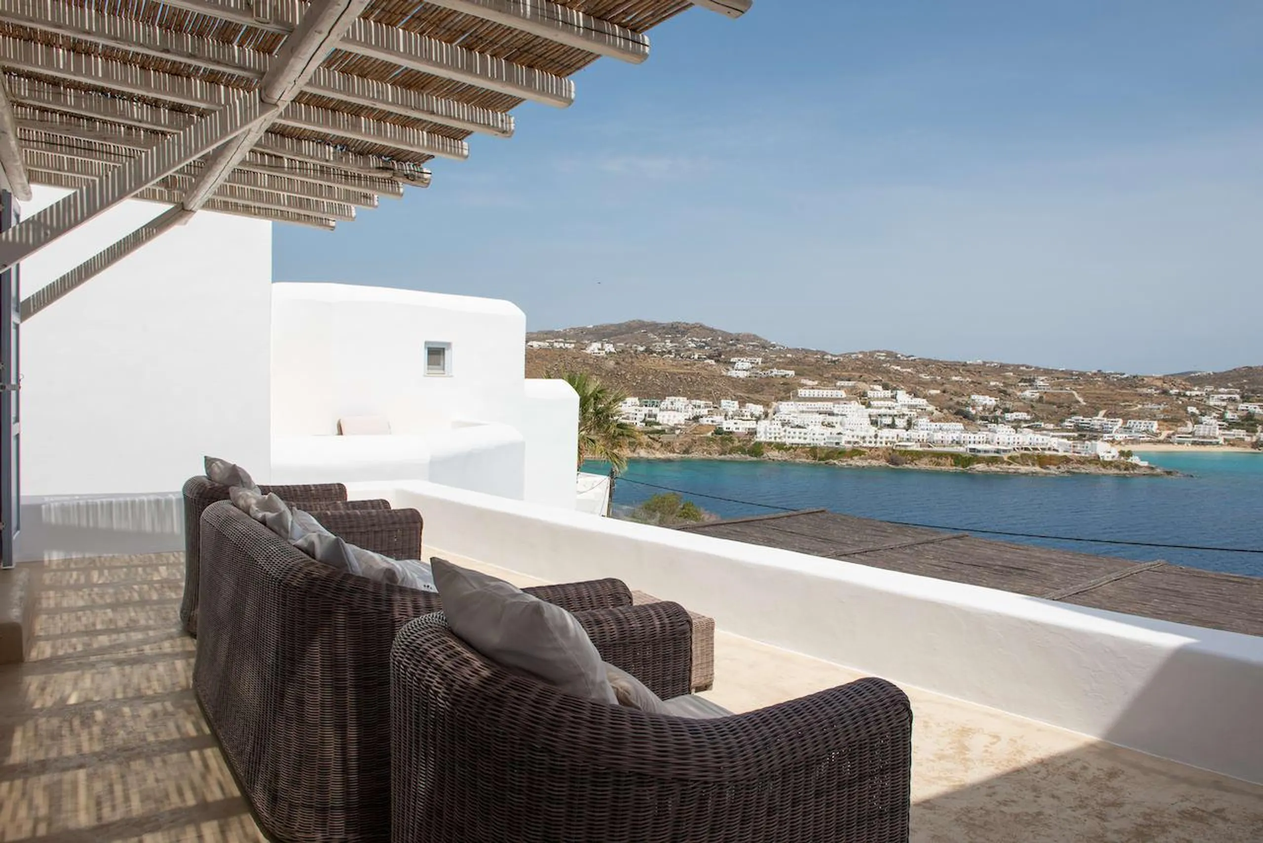 Gleaming Seven Bedroom Villa with Private Pool, and Psarou Bay Views — photograph 9