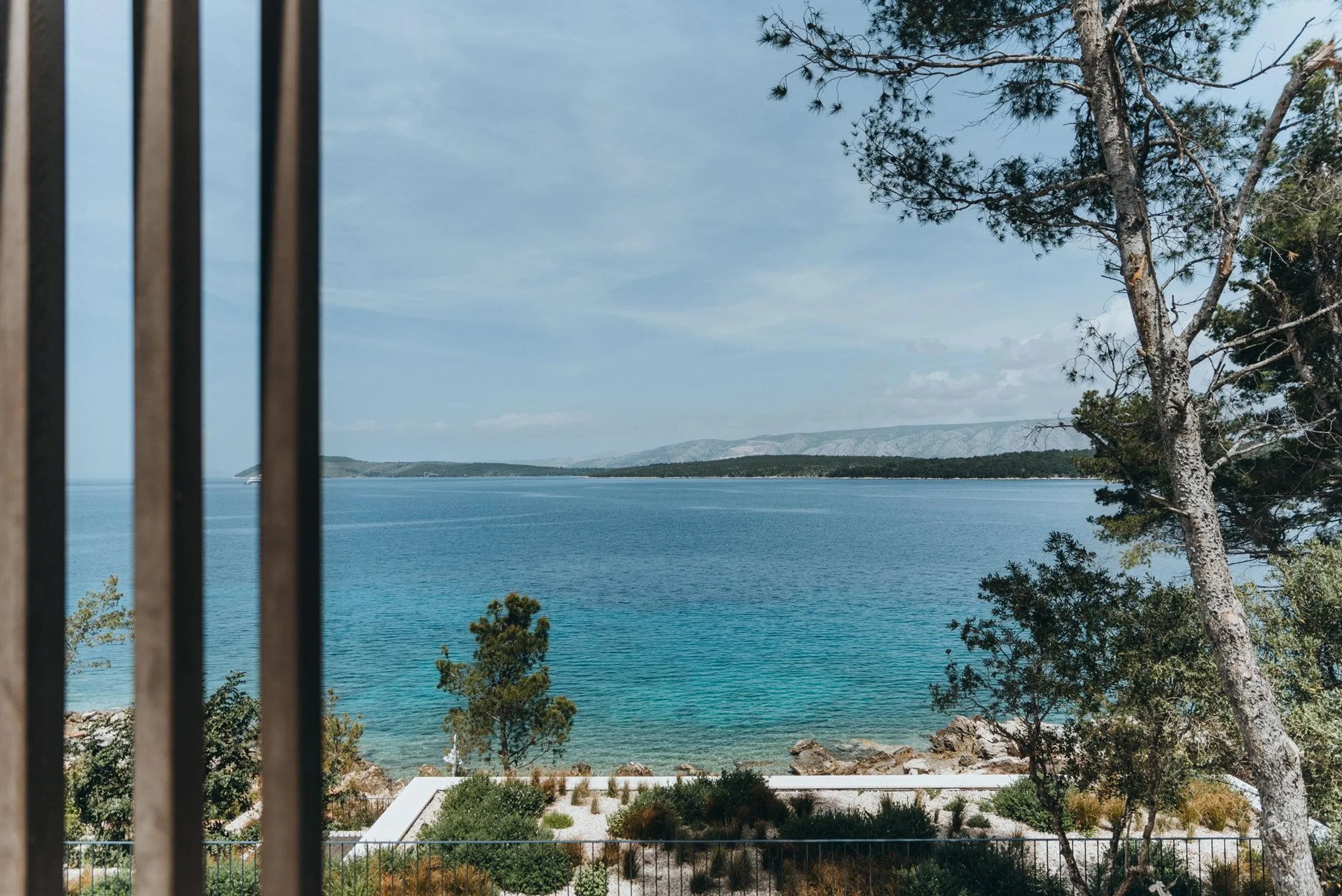 Plush and Inviting Villa on Hvar island with Private Heated Pool and Sea Views — photograph 4