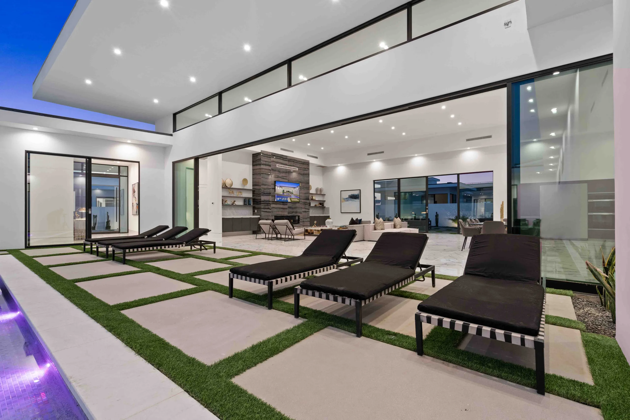 Unparalleled Elite Vacation Villa with Private Pool and Steps from Polo Grounds VILLAWAY® — photograph 12