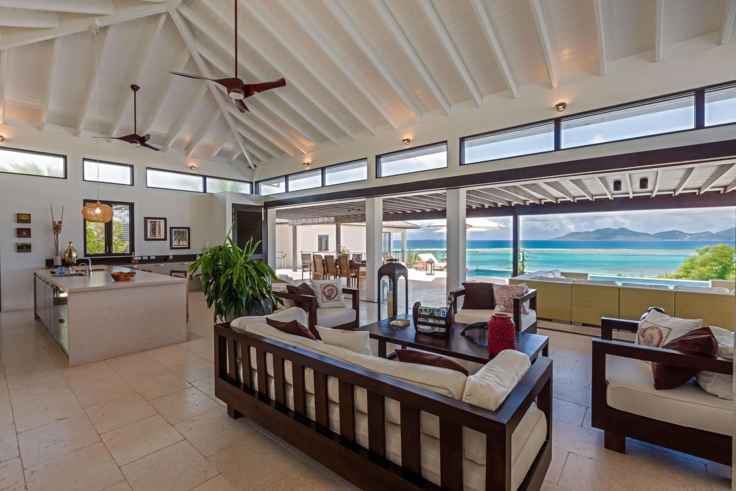 Pocket Listing: Refreshing 4-bedroom Villa With Caribbean Sea Views — photograph 4