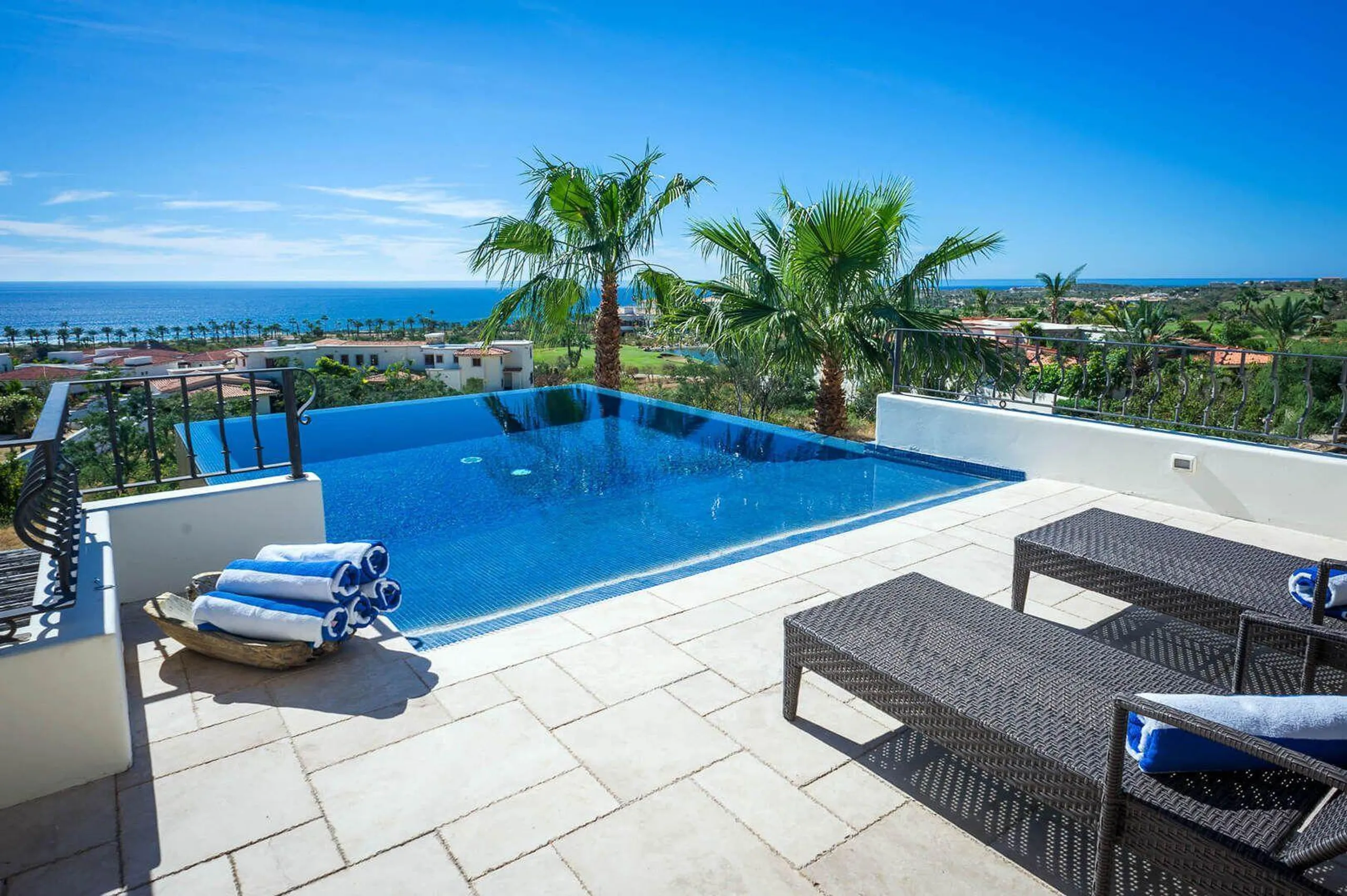 Cabo Del Sol Twin Estate - 11 BDR Compound with 2 Private Pools, Hot Tub and Ocean view — photograph 2