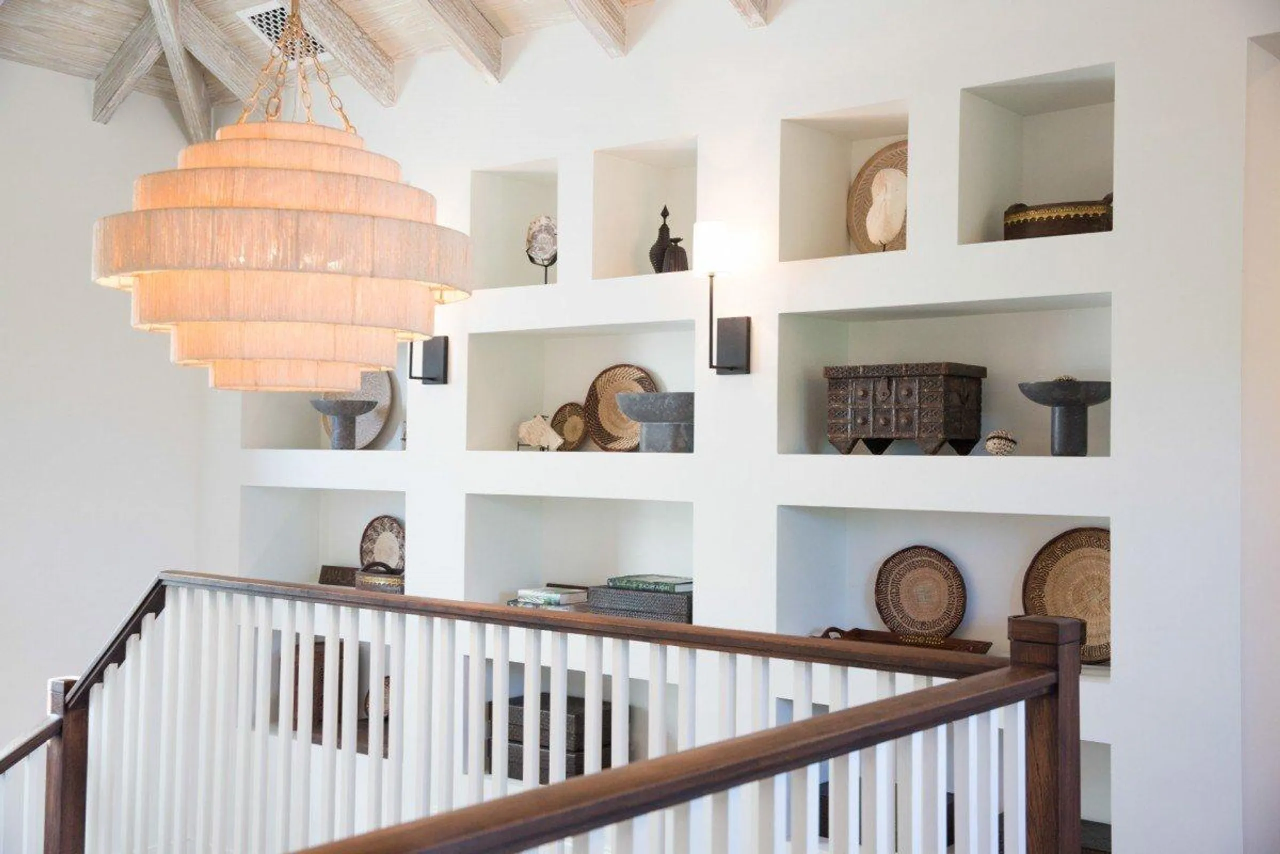 Caribbean Colonial Elegance: Explore This 6-Bedroom Island Villa — photograph 7
