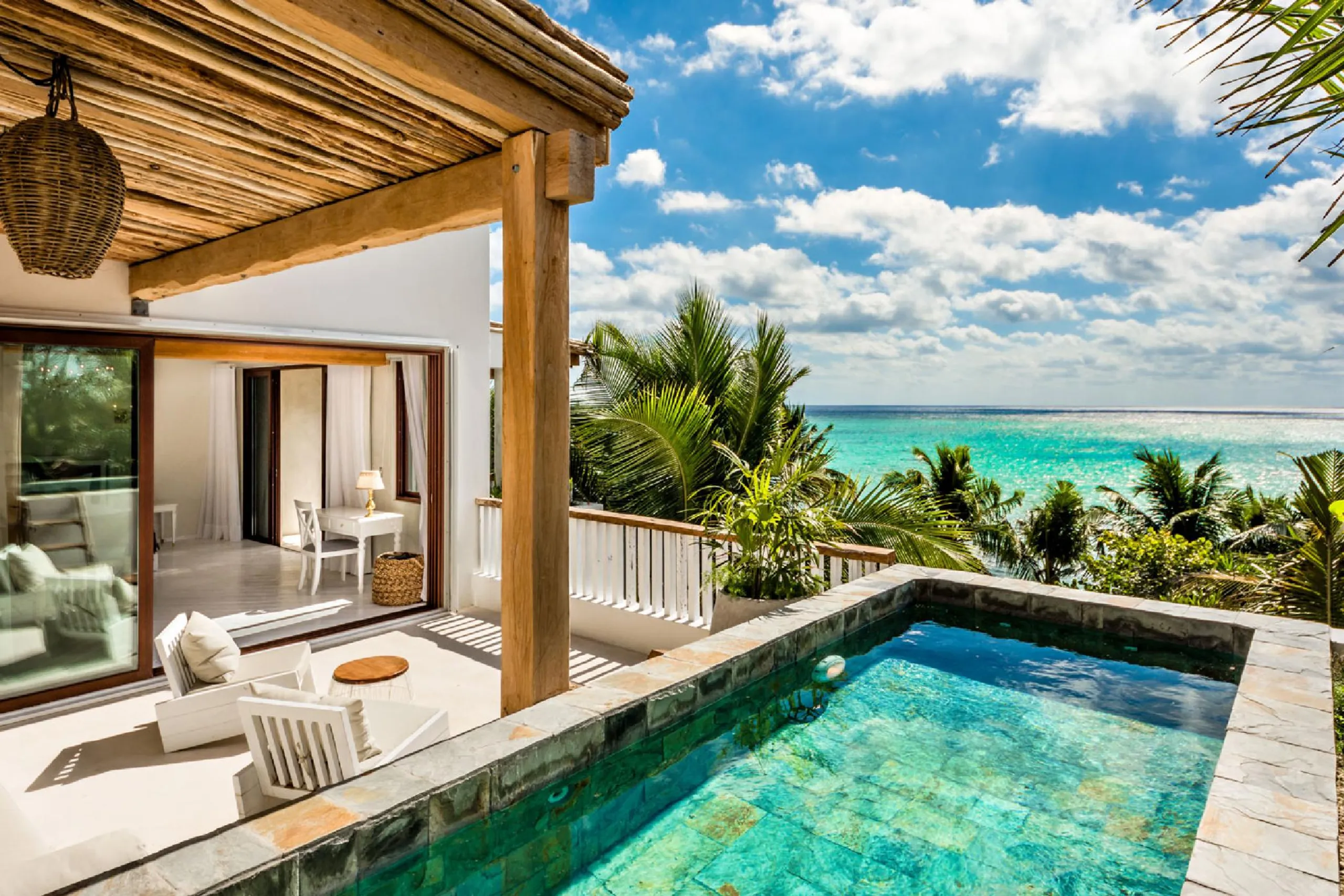 Soliman Bay Private Beach Front Estate with 2 Pool and Amazing Lush Grounds — photograph 4