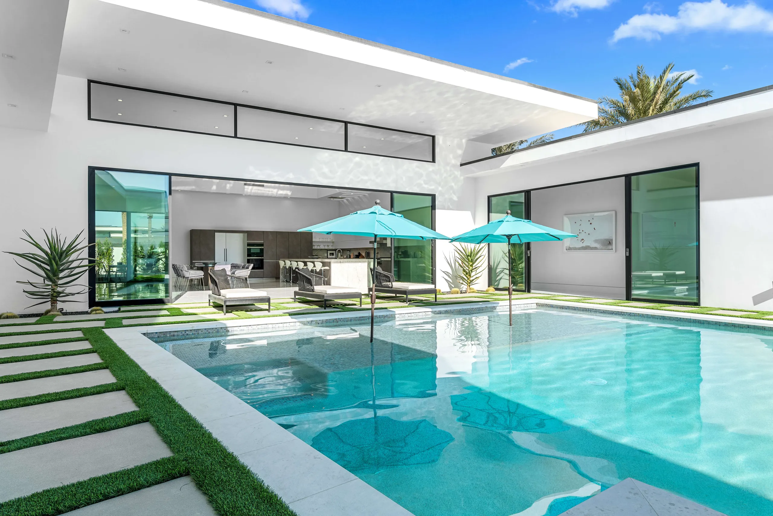 Exquisite Palm Springs with Private Pool, Next to Madison Club & Golf Courses — photograph 3