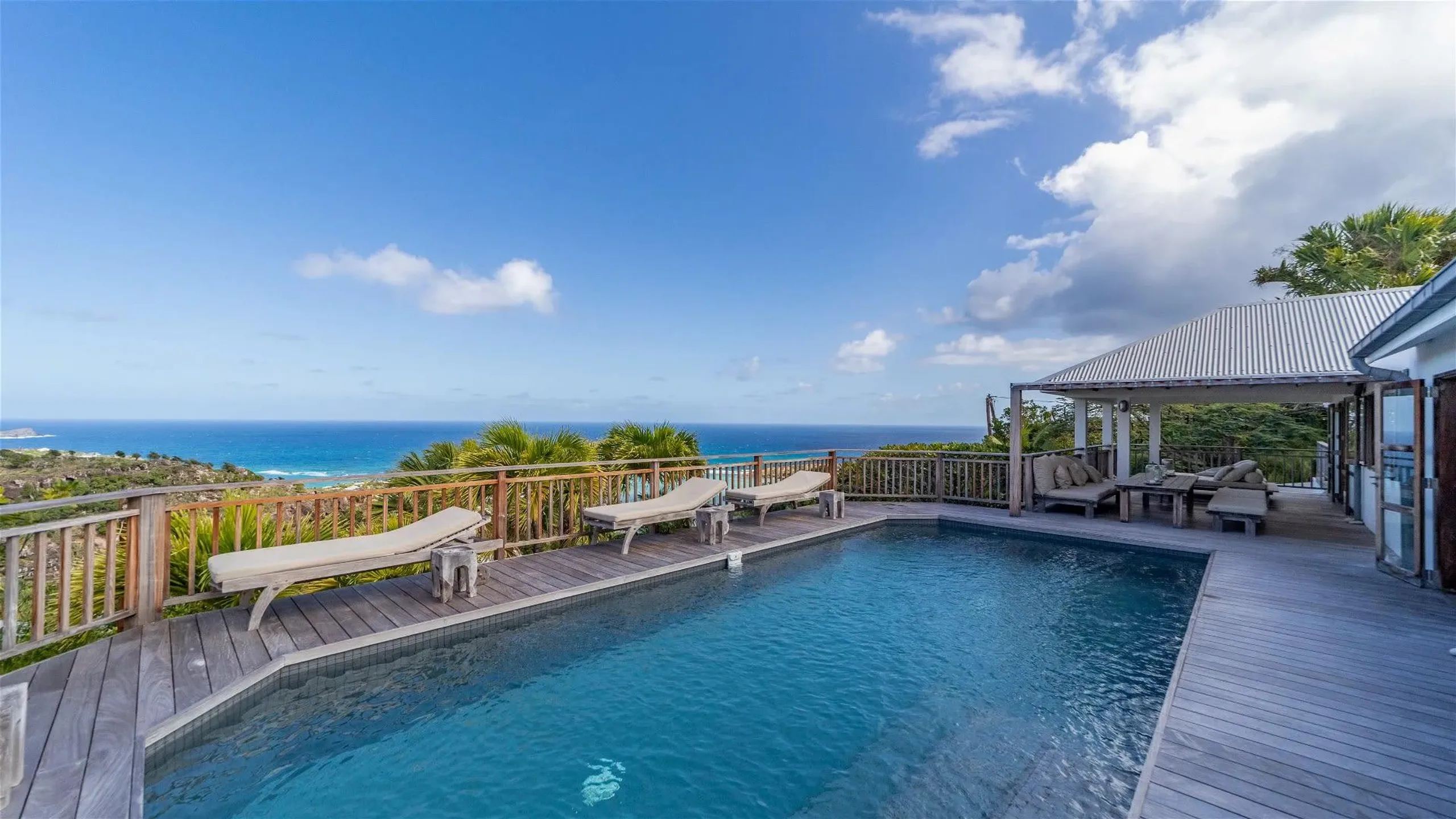 Panoramic Oceanview Villa with Pool — photograph 2