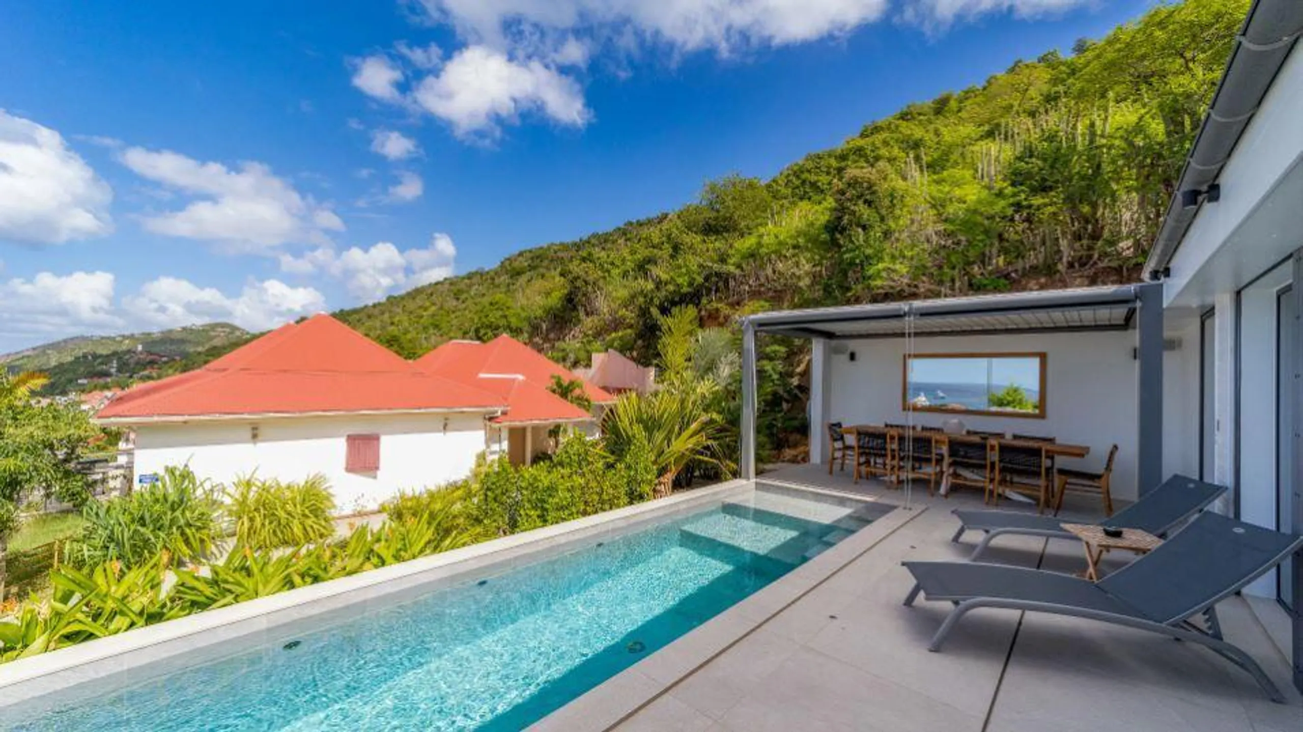 Serene Villa in Gustavia with Captivating Harbor View and Private Pool — photograph 8