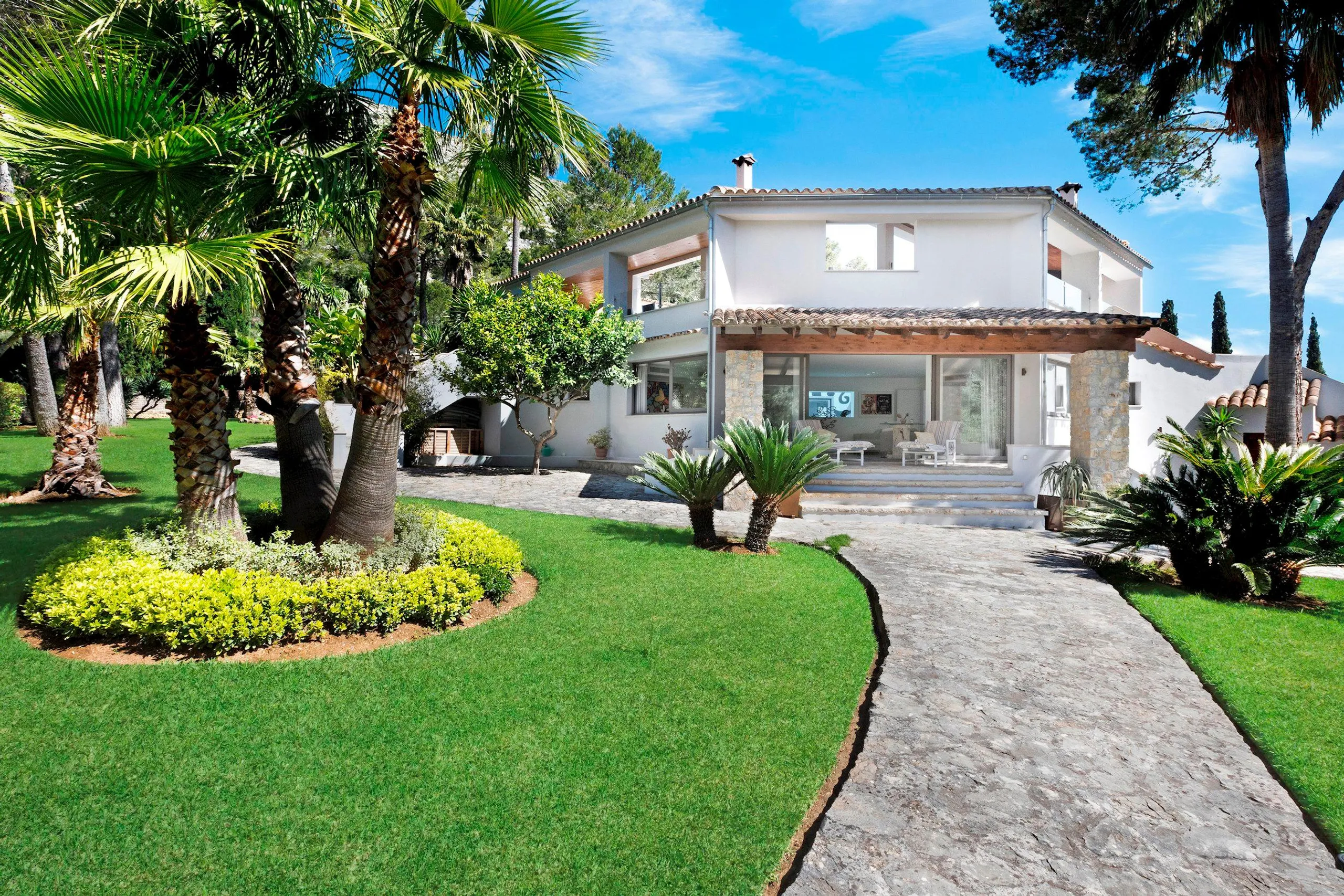 Barracuda Oasis with Private Pool in Mallorca's Tranquil Tramuntana Foothills — photograph 2