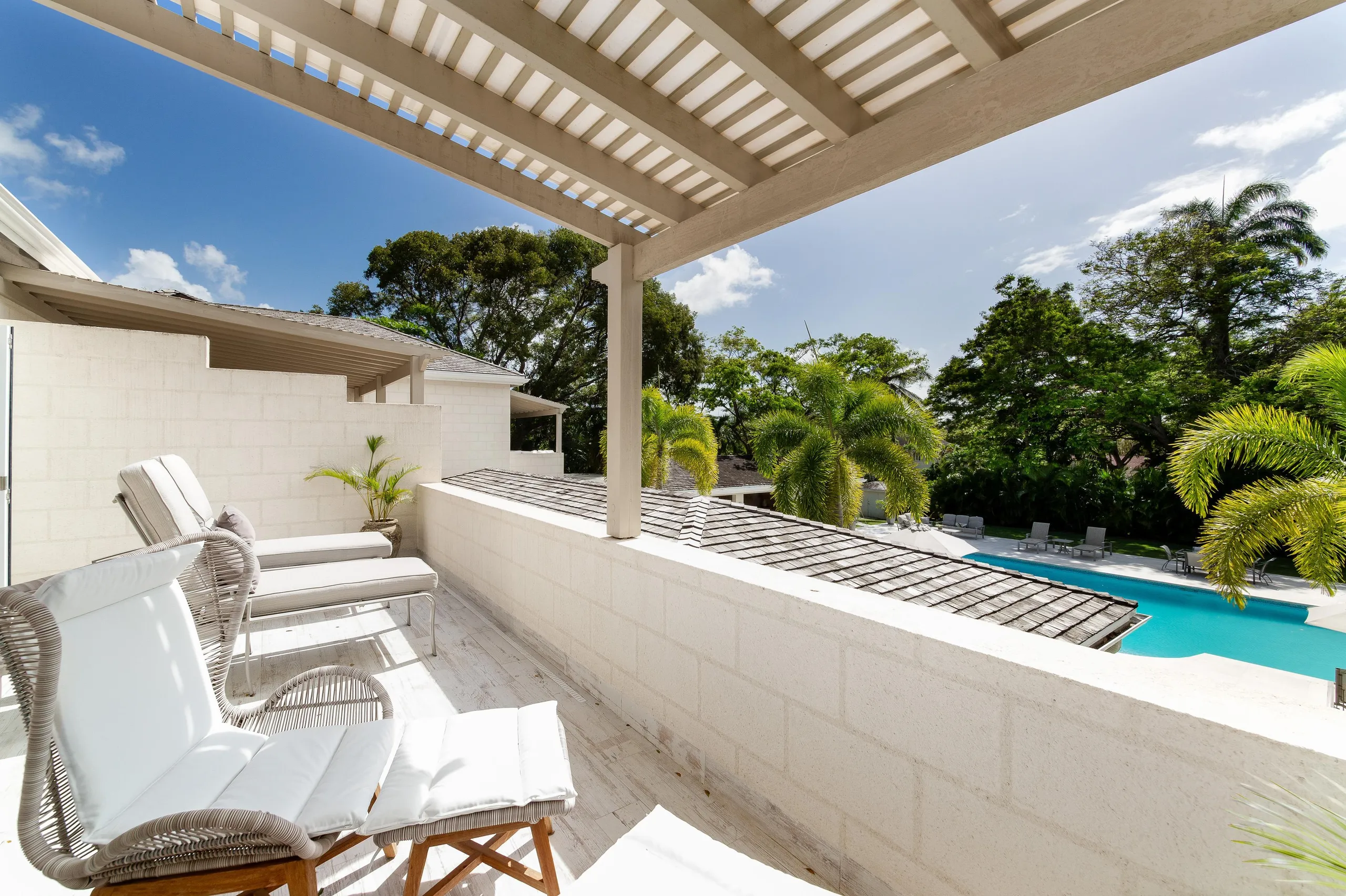 Sandy Lanes Elegantly Styled Villa with Private Pool and Access to Beach Club — photograph 5