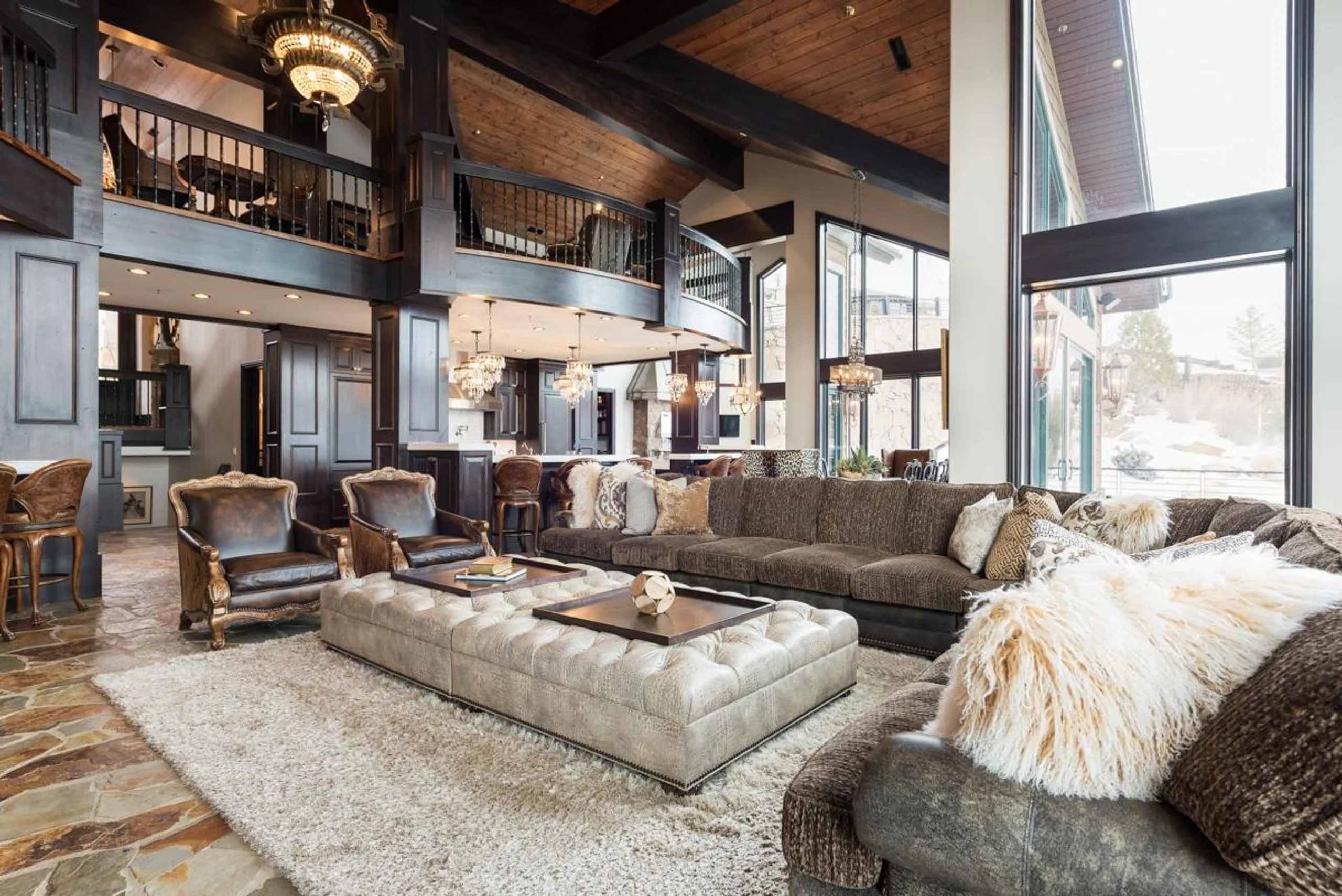 Exceptional Deer Crest Estate with Gorgeous Views over Deer Valley — photograph 10