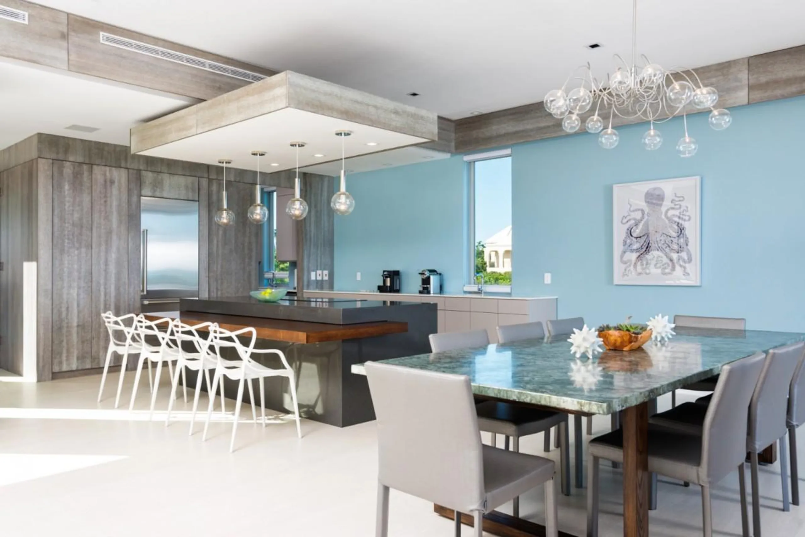 Contemporary Modern Beachfront Villa with Private Pool in Turks & Caicos — photograph 8