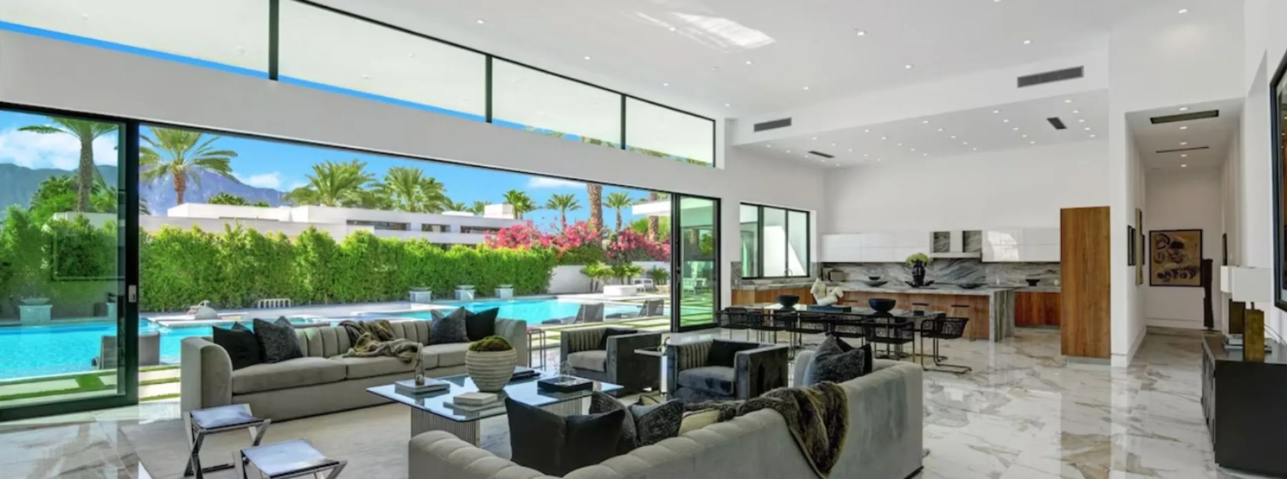 Stunning Rancho Mirage Estate with Private Swimming Pool and Mountain Views — photograph 11