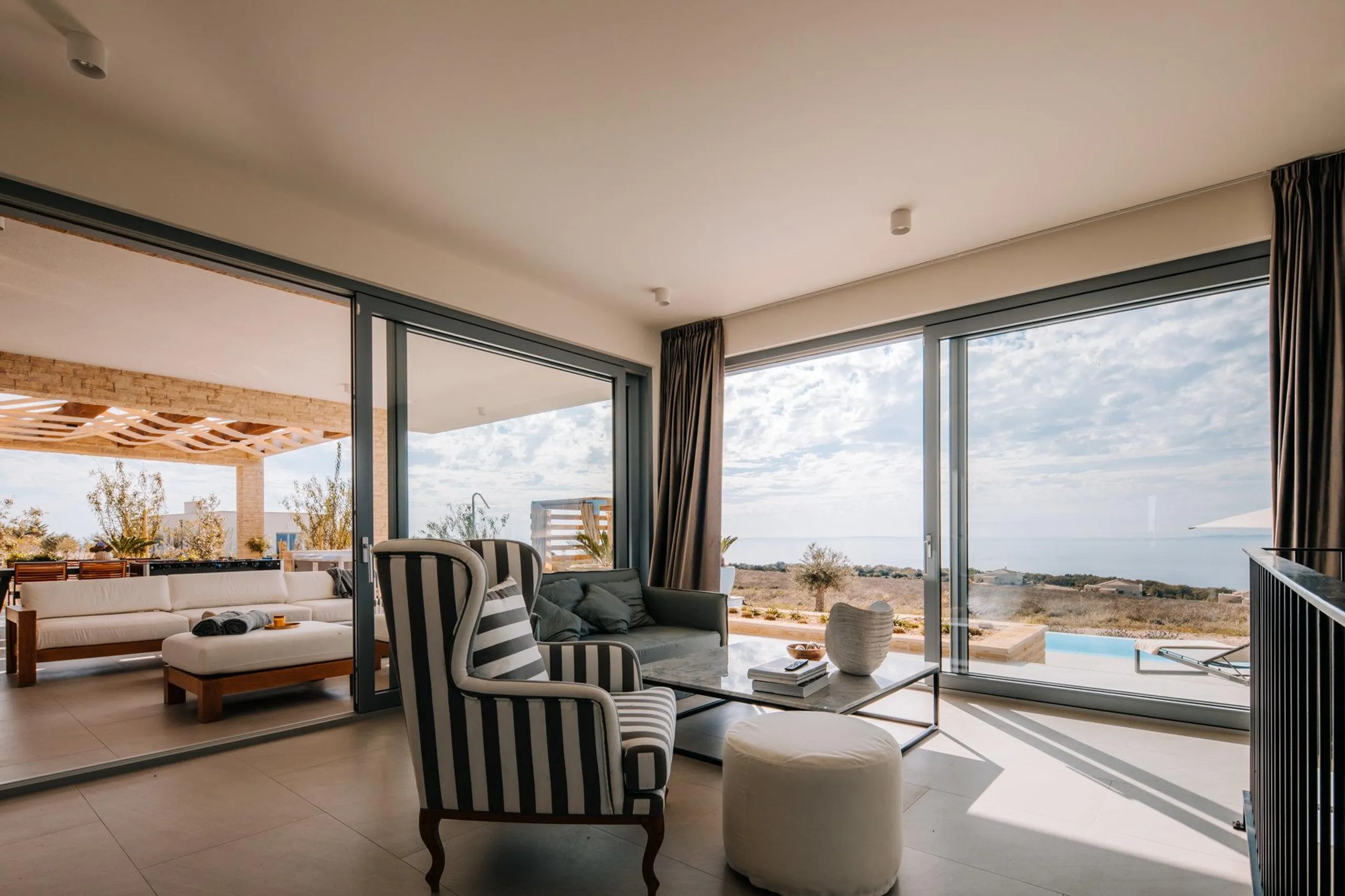 Serene Pag Island Villa with Private Pool and Sea Views — photograph 12