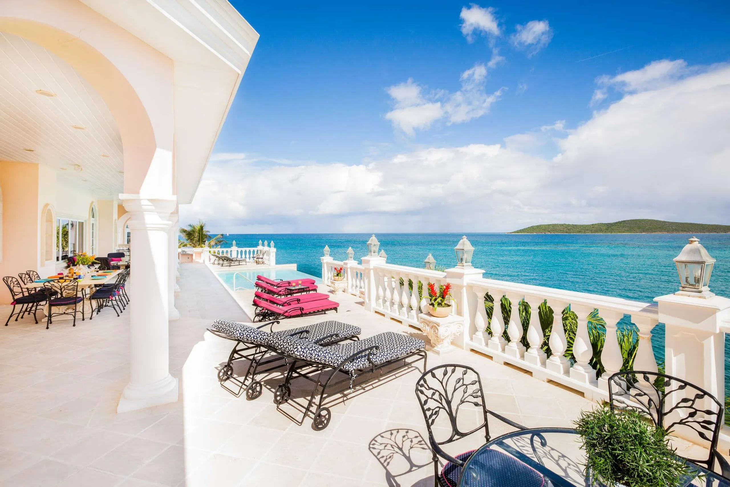 St. Croix Relaxing Villa with Awe-inspiring Views of the Caribbean Sea and Buck Island — photograph 4