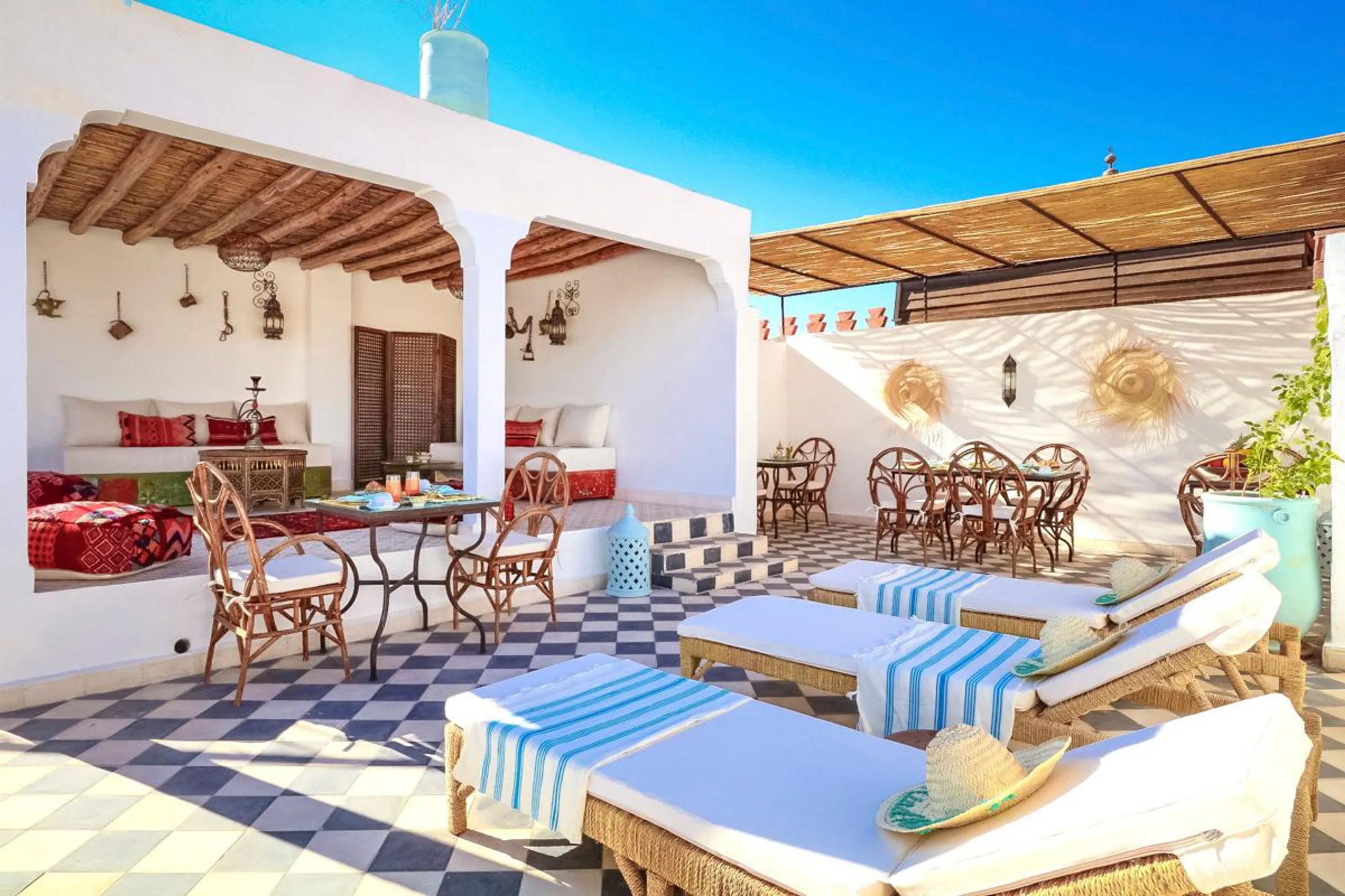 Majestic Traditional Villa in Marrakesh with Pool in Marrakech