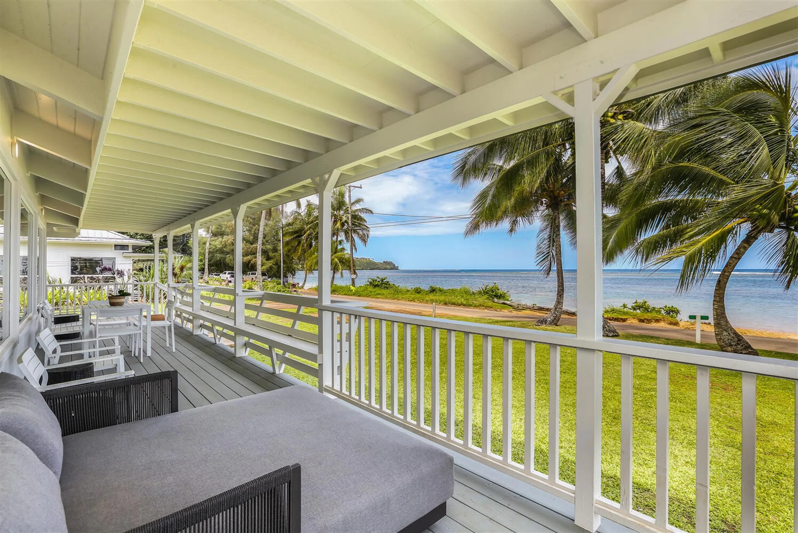 Kauai North Shore Ocean Front Villa with Stunning Ocean Views — photograph 3