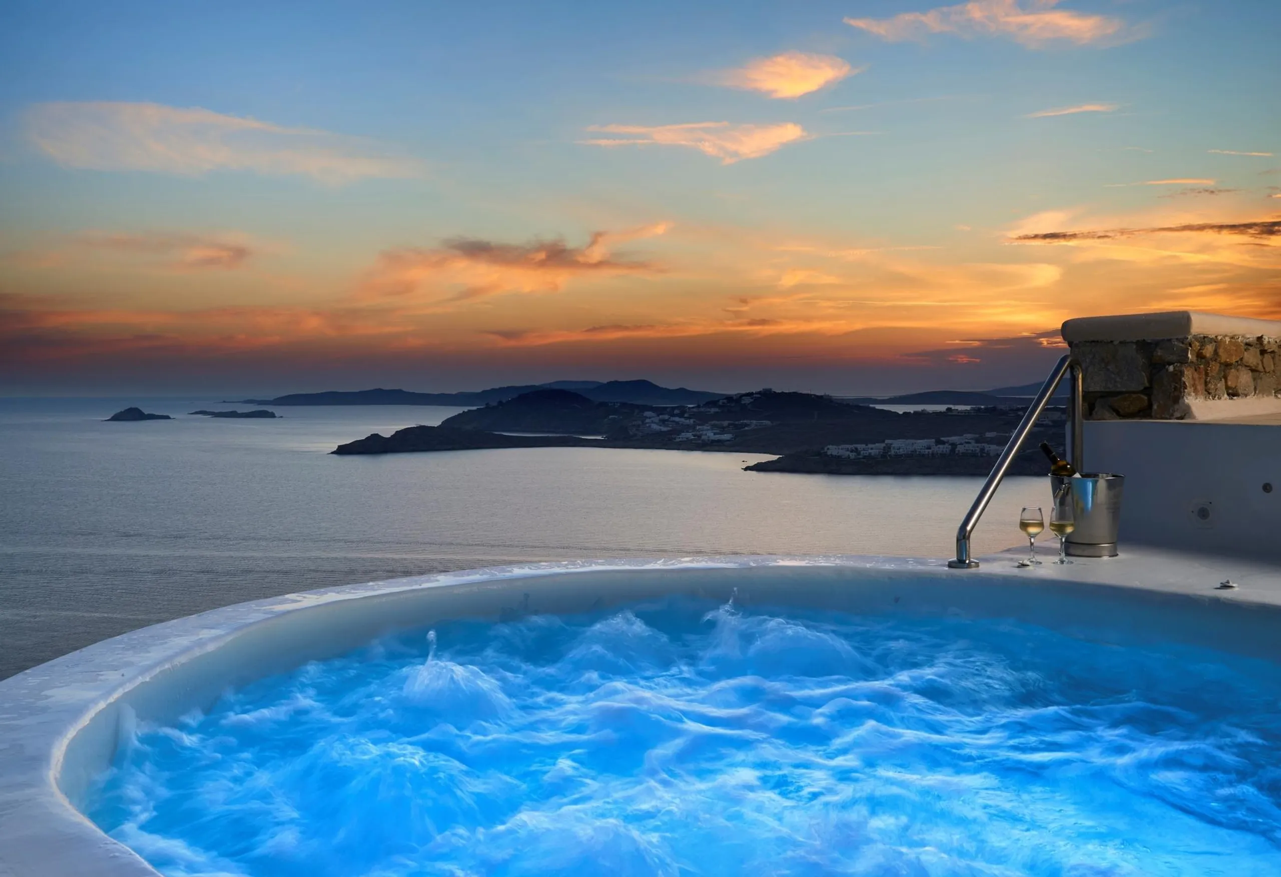 Elegant Oceanview Villa in Mykonos with Private Pool and Jacuzzi — photograph 10