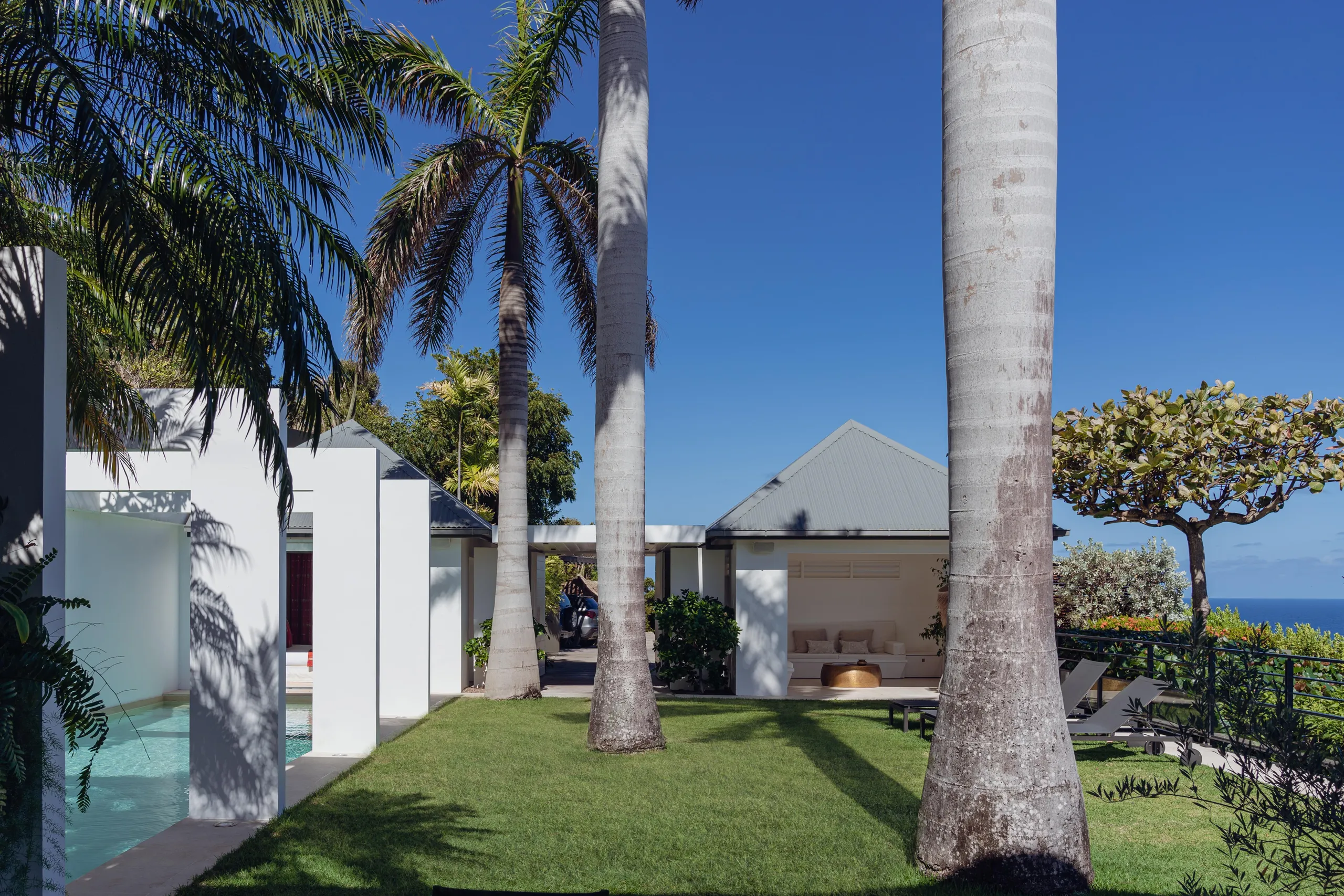Elegant Oceanview Villa with Private Pool and Gazebo — photograph 4