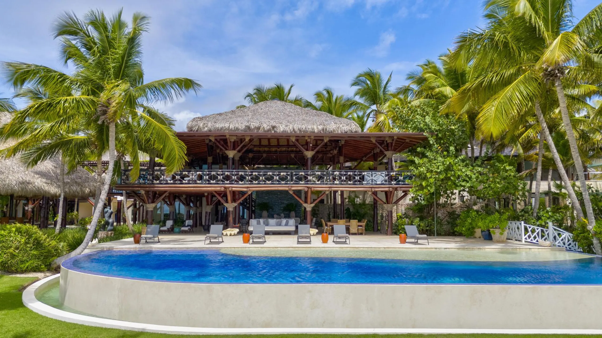 Top-Featured Caribbean Villa with Private Pool with Sea Views — photograph 5