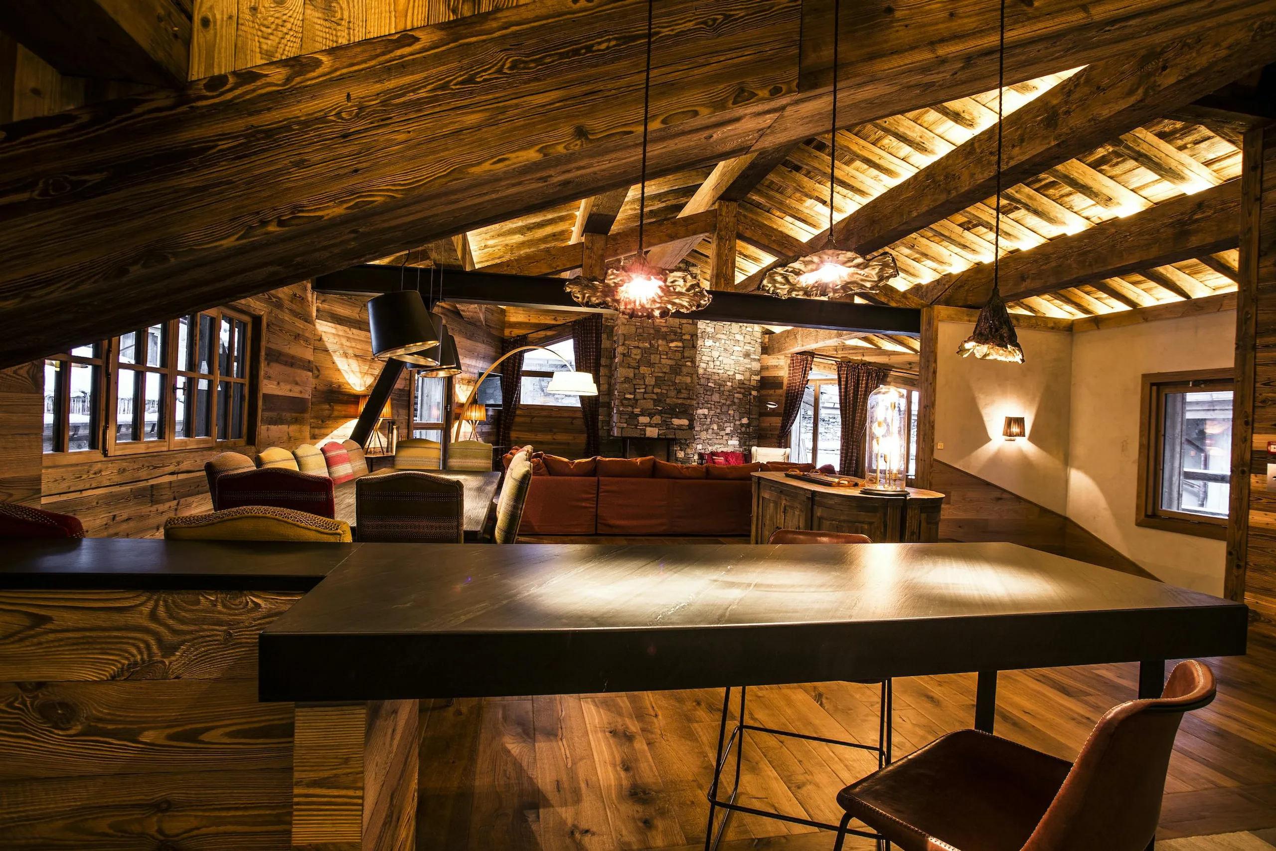 Exceptional Val D Isere Chalet with Indoor Pool and Fireplace — photograph 12