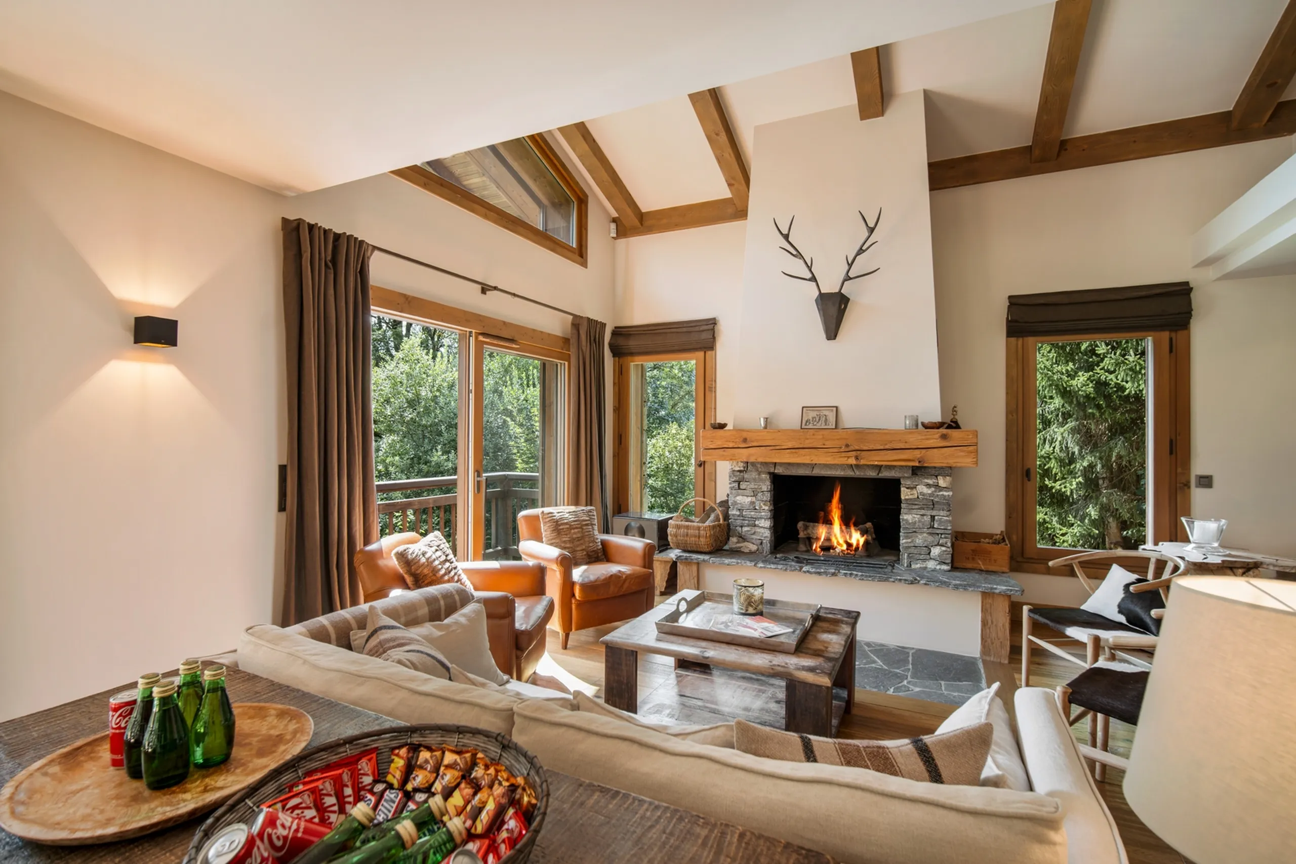 7BR Luxury Chalet with Hammam and Cinema in Megève — photograph 4