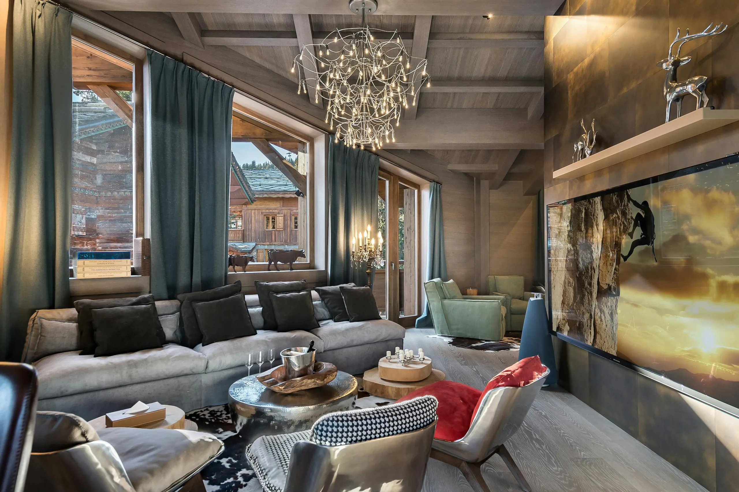 Courchevel Luxury Chalet with Private Pool and Fitness Room — photograph 10