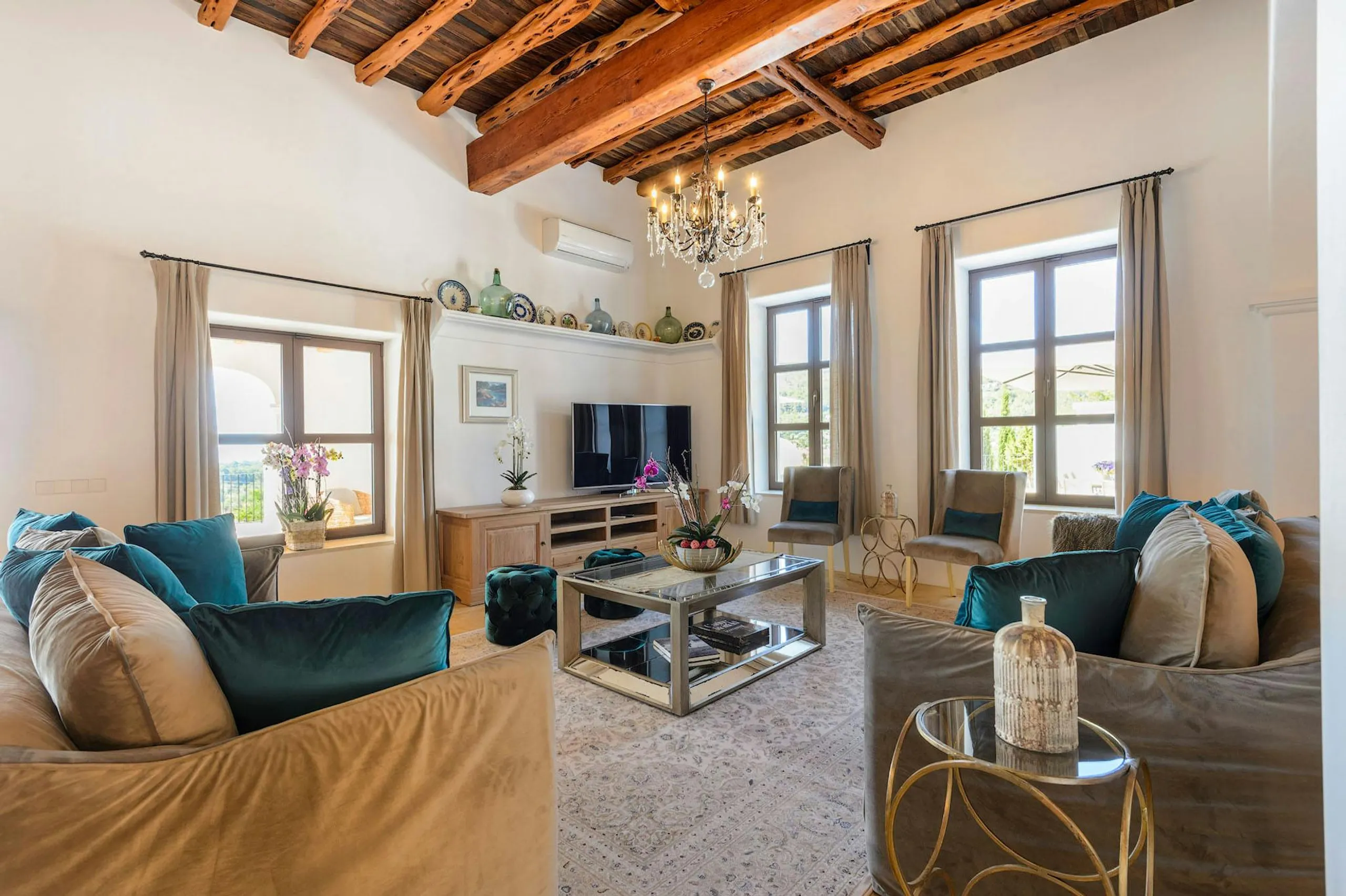 Stunning Seaview Villa in Ibiza with Private Pool and Gazebo — photograph 11