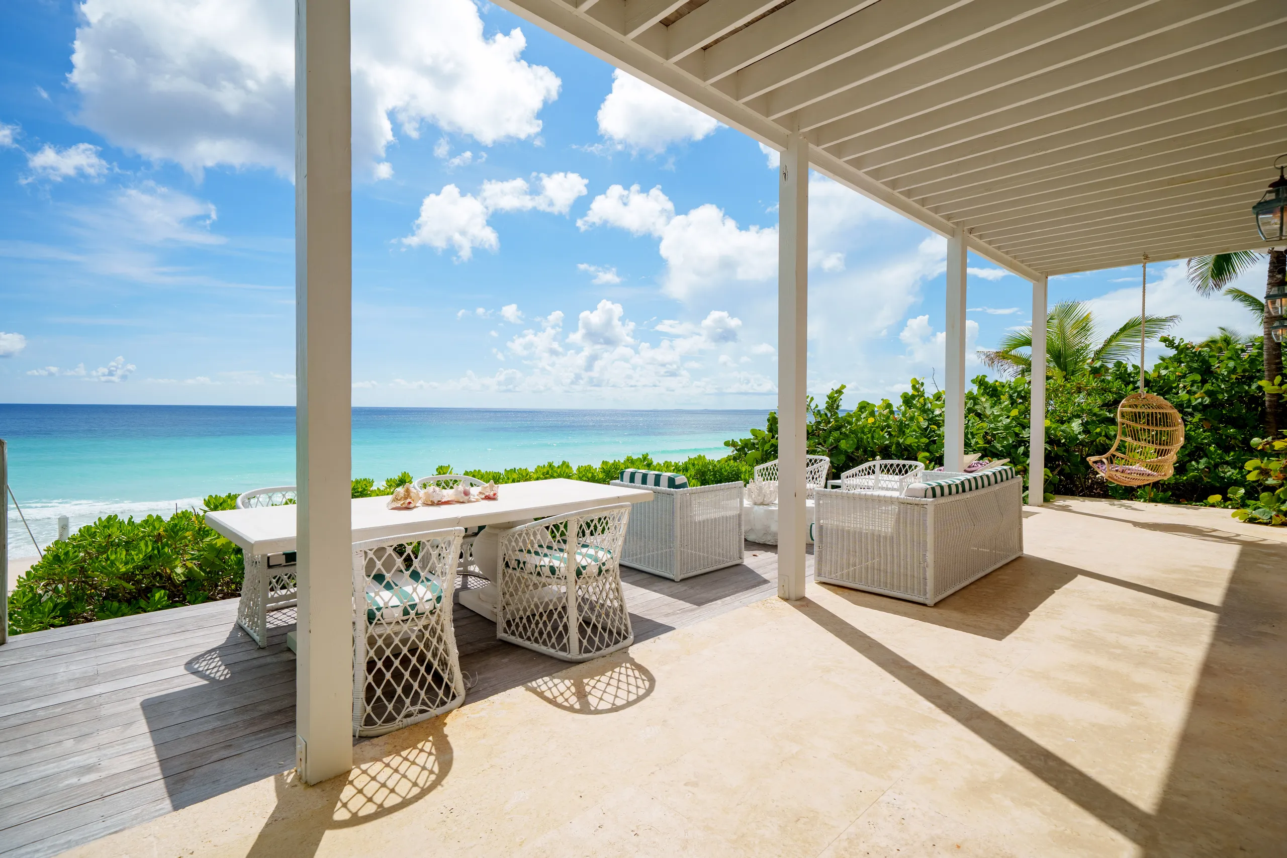 Meticulously Decorated Harbour Island Villa with Private Pool on Pink Sands — photograph 8