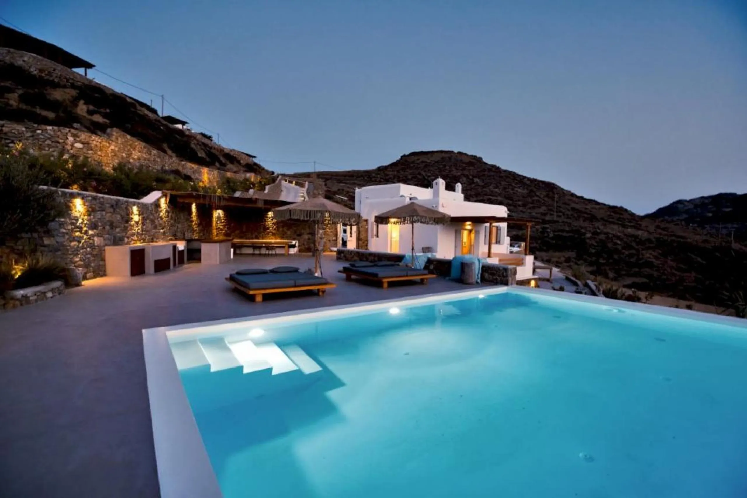 Mykonos Greek Style Villa with Stunning Sea Views — photograph 4