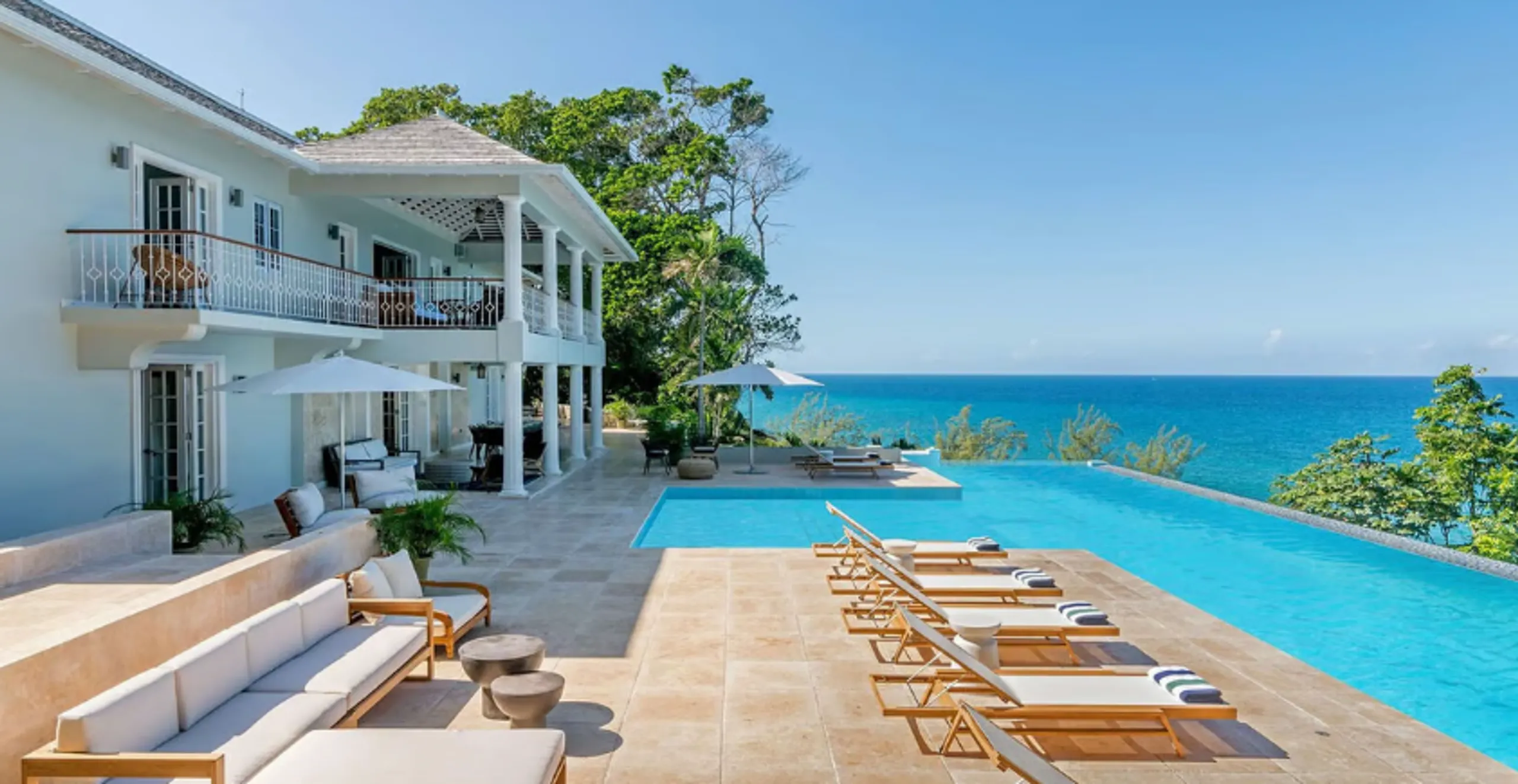 Unforgettable Panorama of Sea Front Luxury Villa with Private Cove & Infinity Pool, Ocho Rios