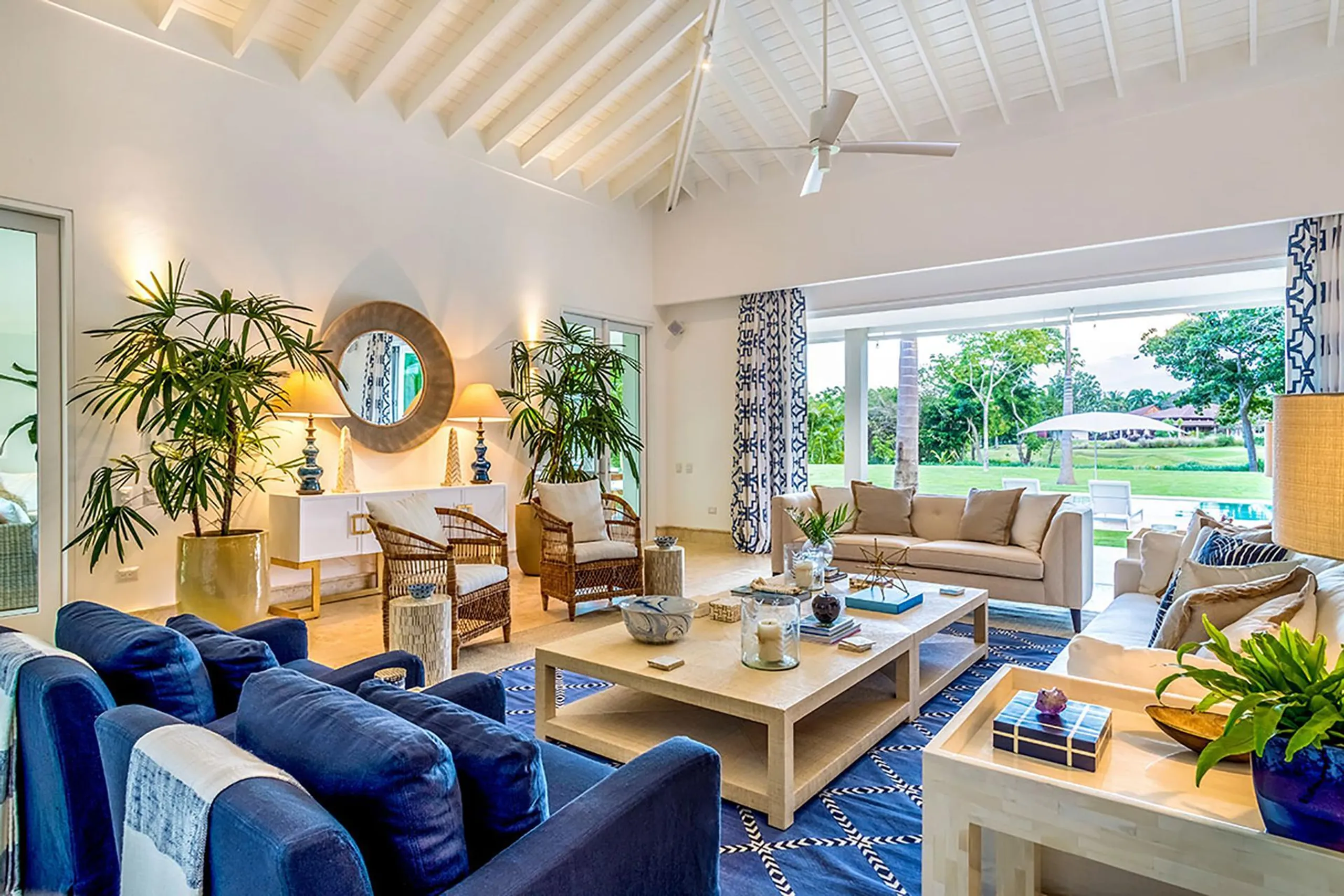 Prestige 7BR Oasis with Private Pool and Golf Views — photograph 5