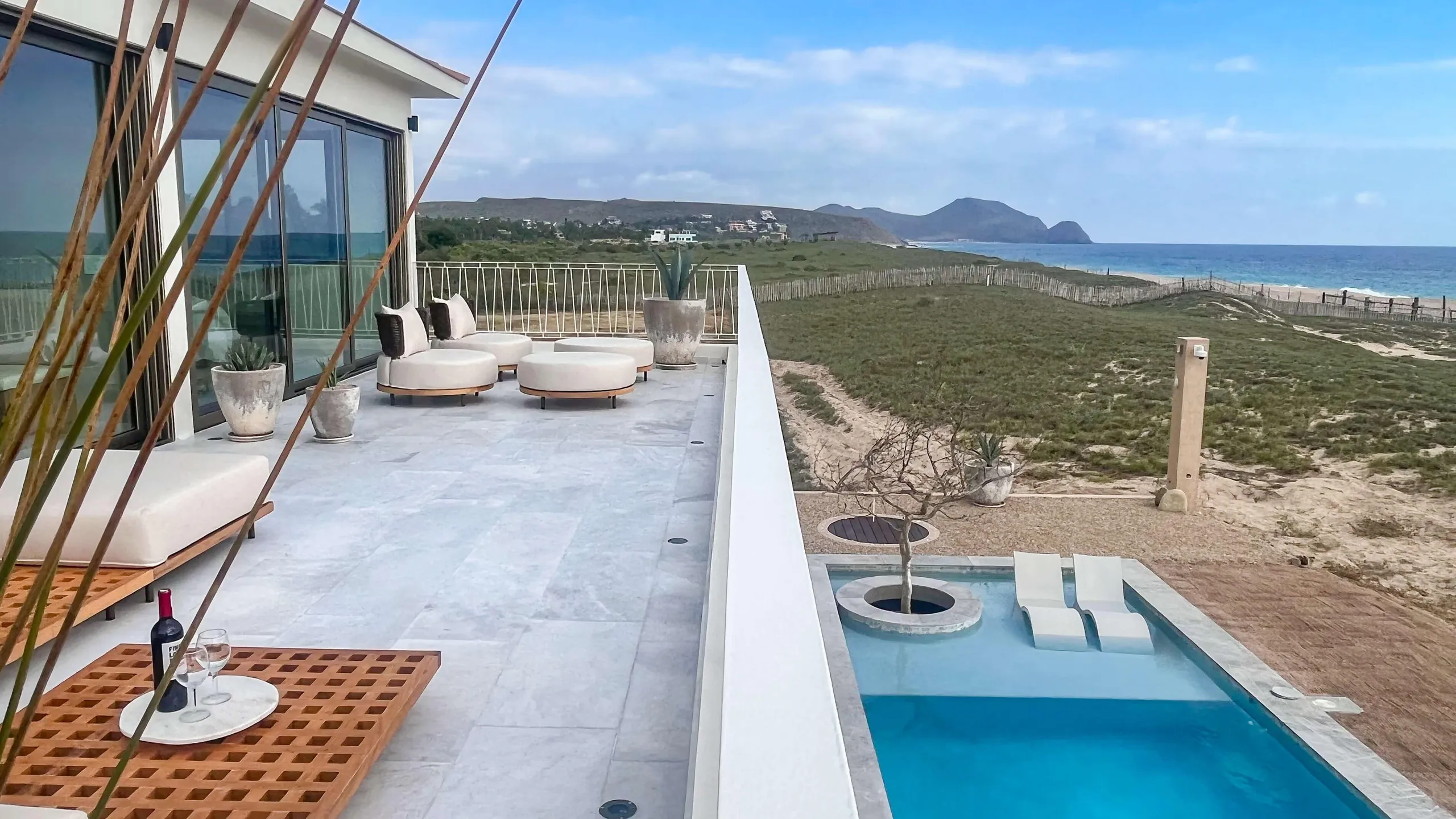 Regal Oceanfront Villa with Private Pool and Pacific Ocean Views, Mexico
