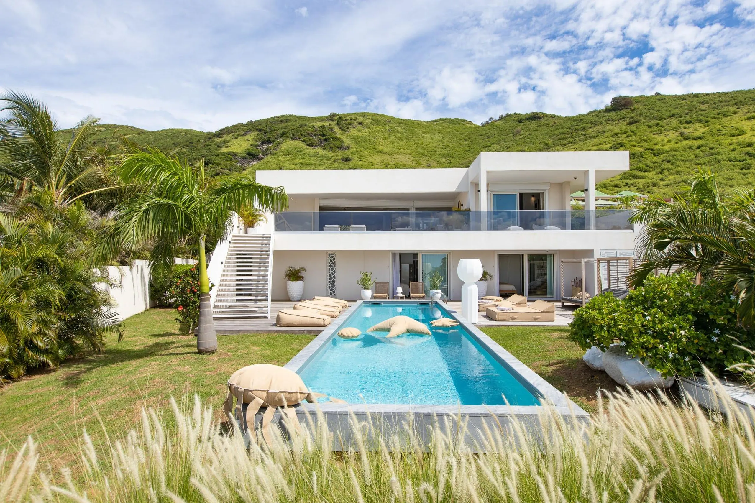 Deluxe Paradise in Cul De Sac with Private Pool and Panoramic Views of Pinel Island, Cul De Sac