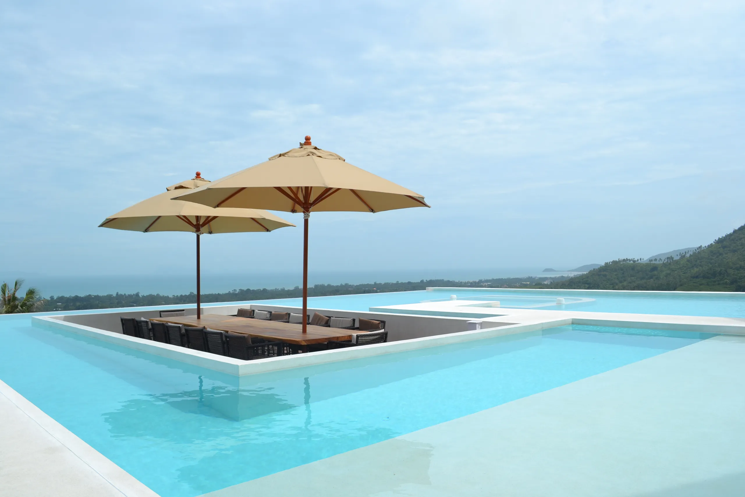 Sumptuous Sanctuary in Koh Samui with Lovely Pool and Breathtaking Panoramic Views — photograph 5