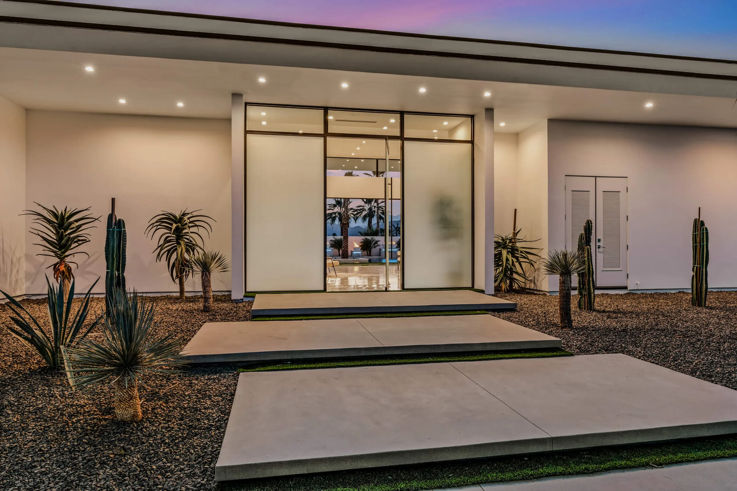 Elite Resort-Style Villa with Private Pool and Stunning Views — photograph 11