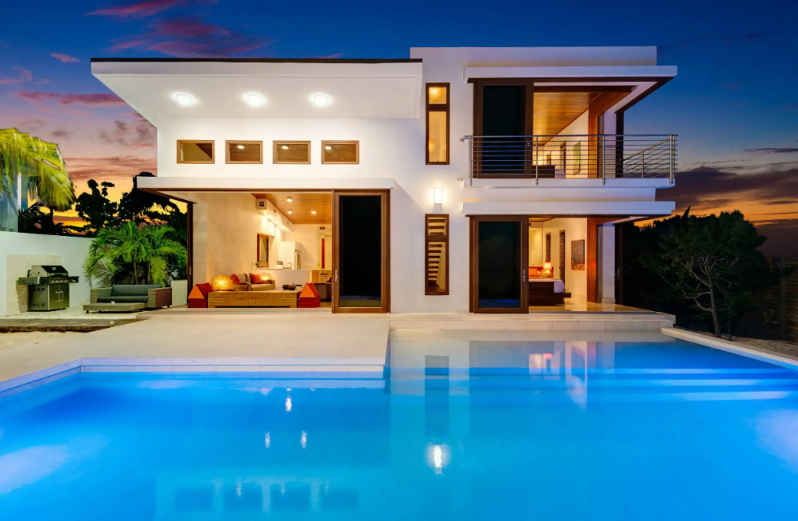 Gorgeous Ocean Front Modern Contemporary Villa with Private Pool on Grace Bay — photograph 9