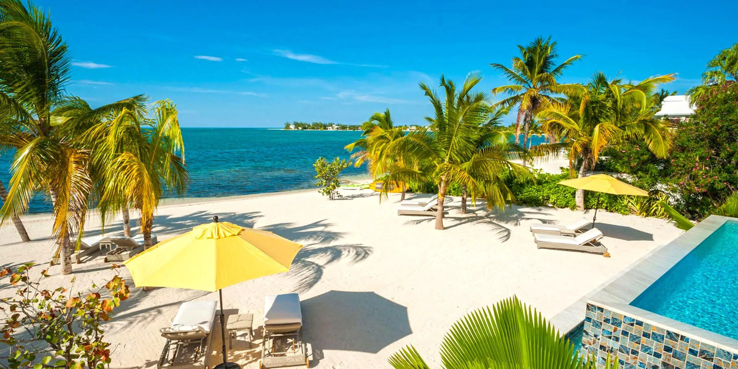 Cayman Kai Grand Estate with Resort Pool and Unforgettable Ocean Views — photograph 3