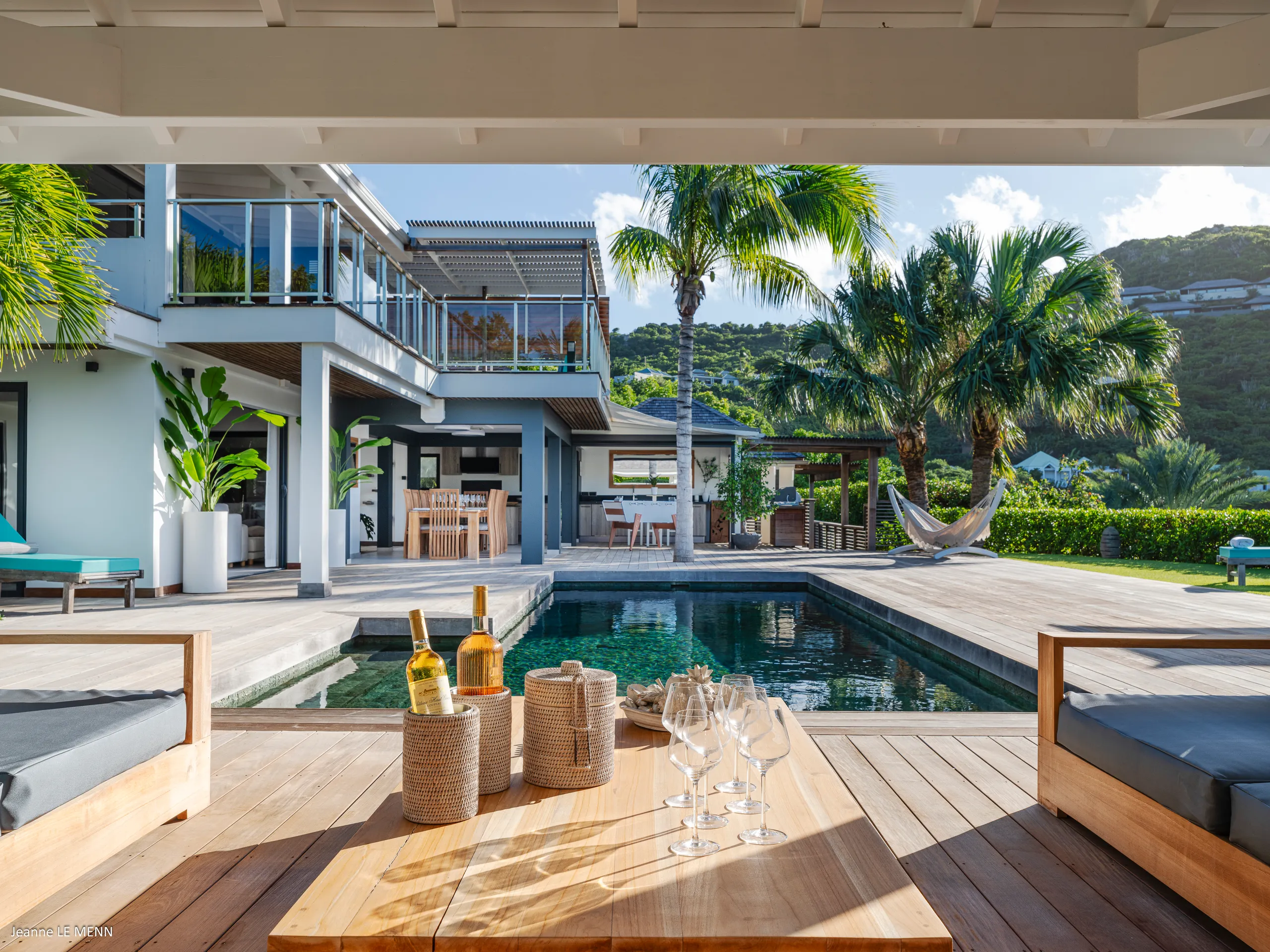 Graceful Marigot Villa with with Pool, Gym & Bay Views — photograph 8