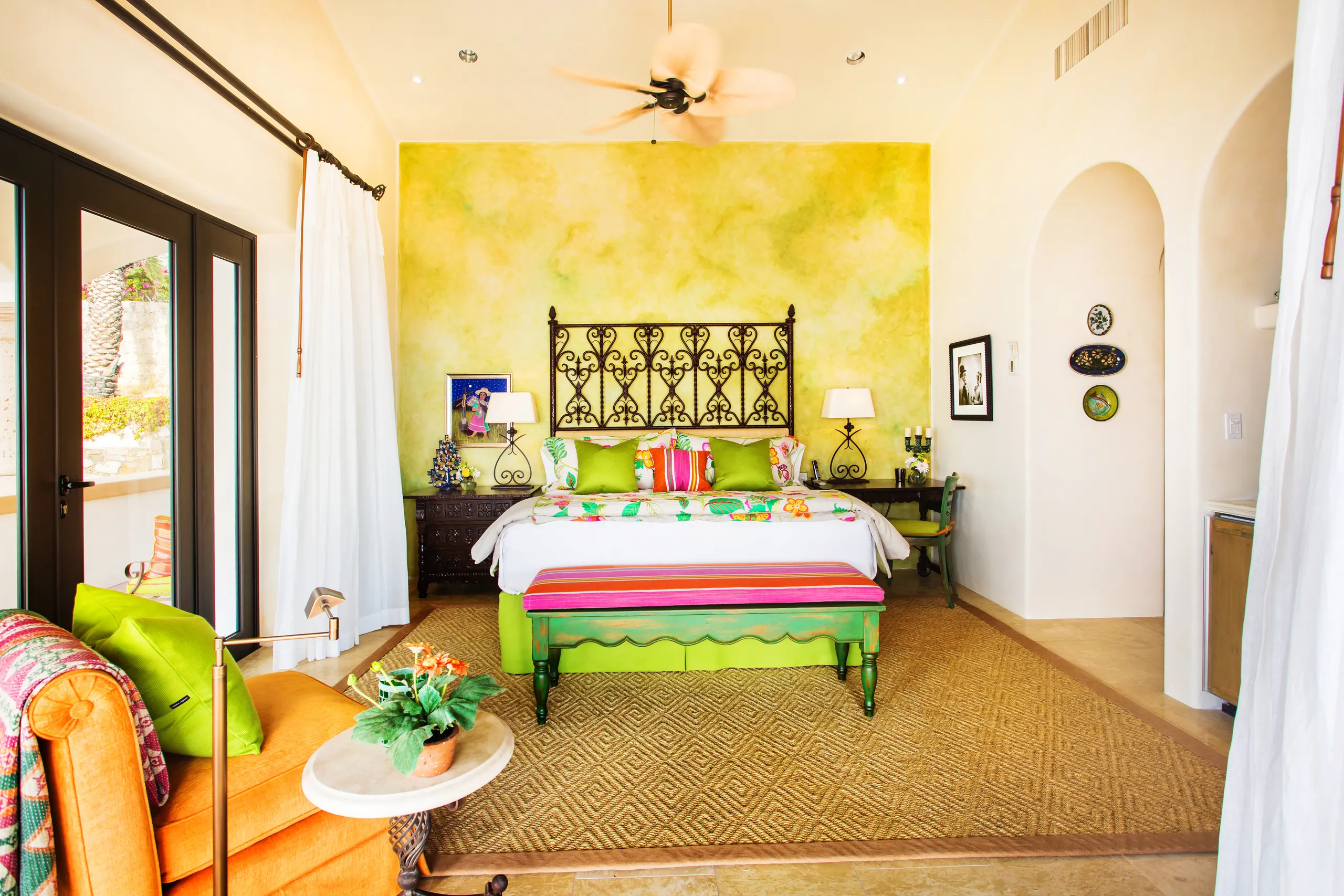 Immersive 4-Bedroom Villa with Infinity Pool, Sea Views and Palmilla Access — photograph 7