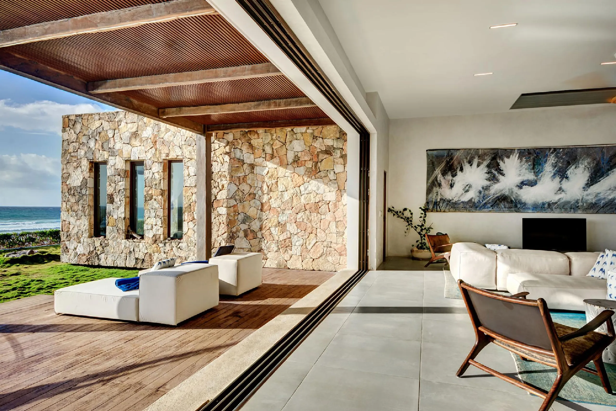 Tulum Beach Front Eco-Villa with Infinity Pool and Stunning Ocean Views — photograph 11