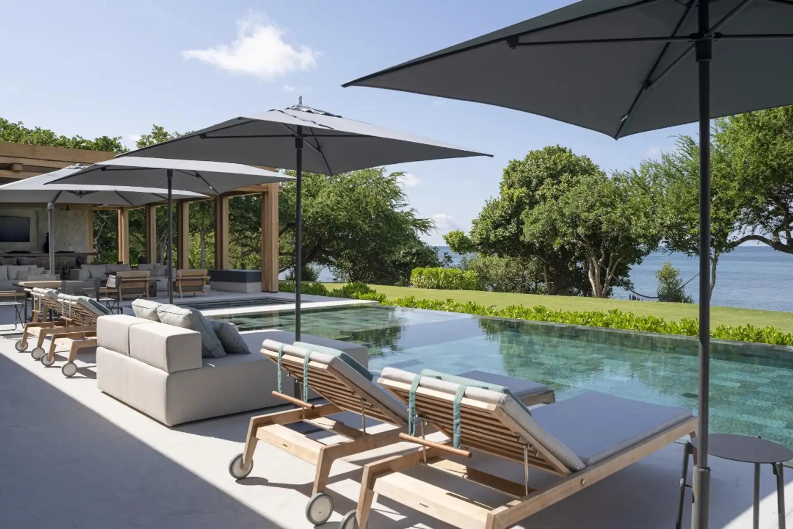 Deluxe Kupuri Punta Mita Villa with Infinity Pool & Ocean Terrace — photograph 3