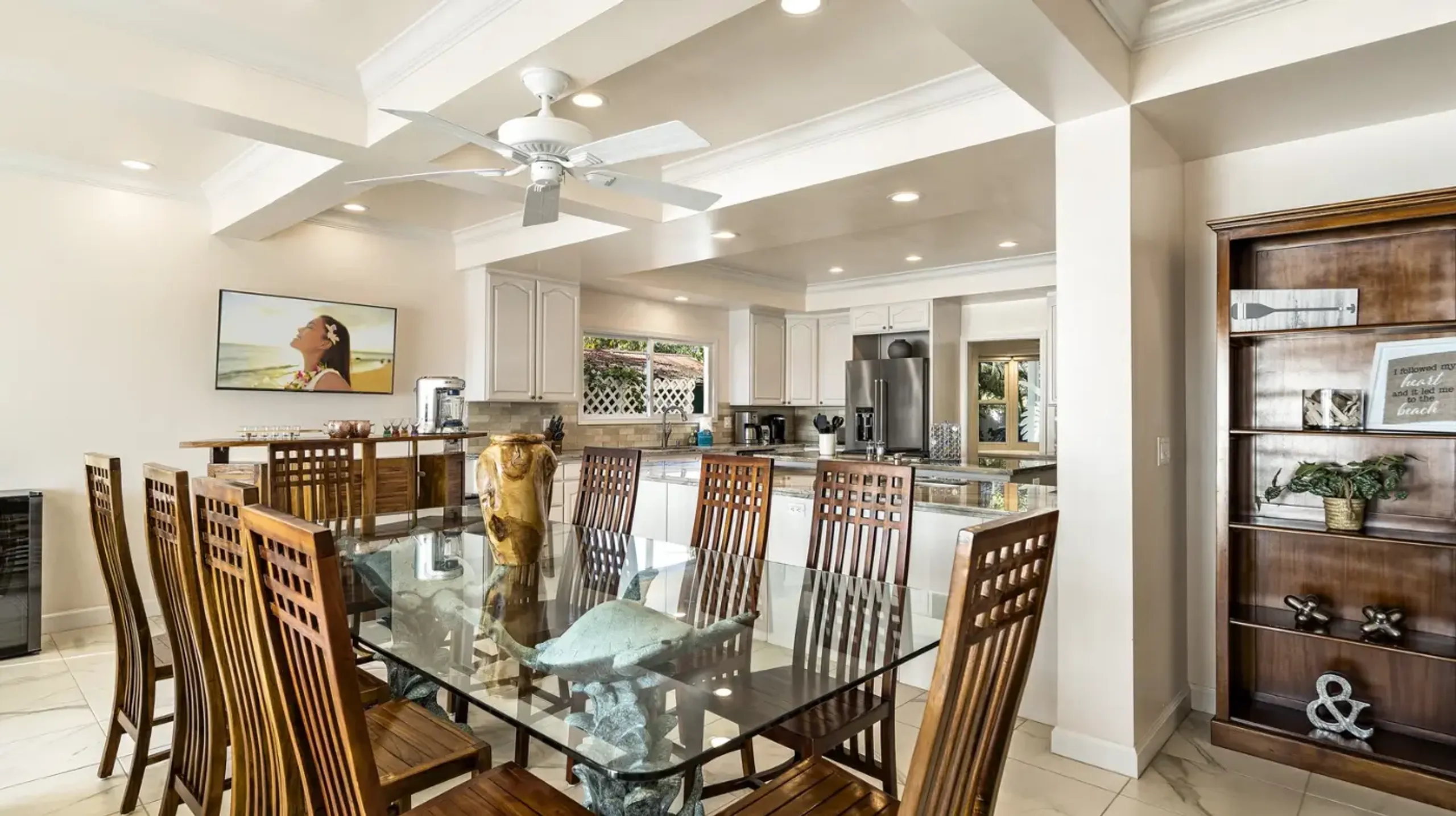 Big Island Plantation Luxury Villa with Beautiful Ocean Views — photograph 11